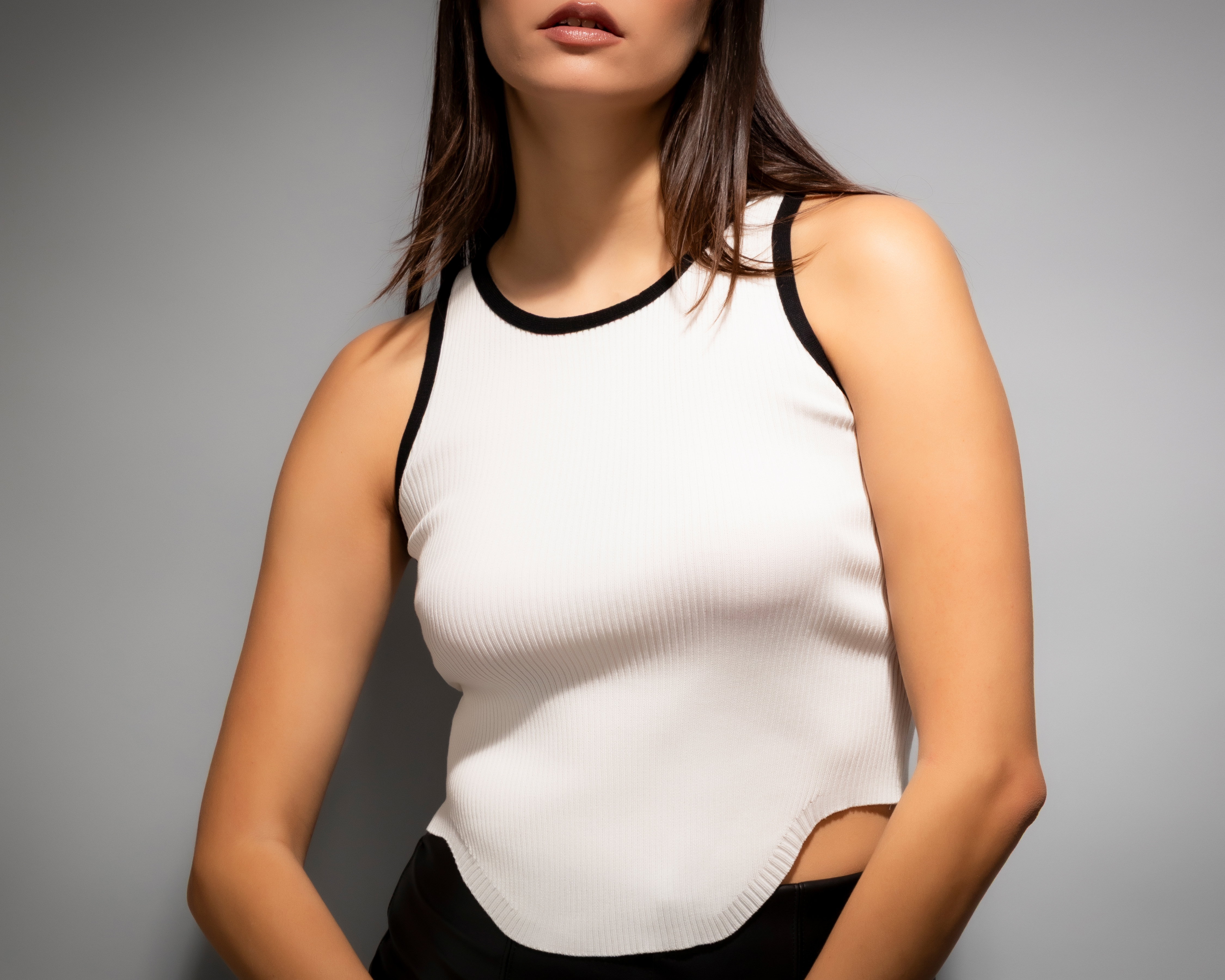 Foto 5 pulgar | Foto 4 | Playera sin Mangas Strona para Mujer