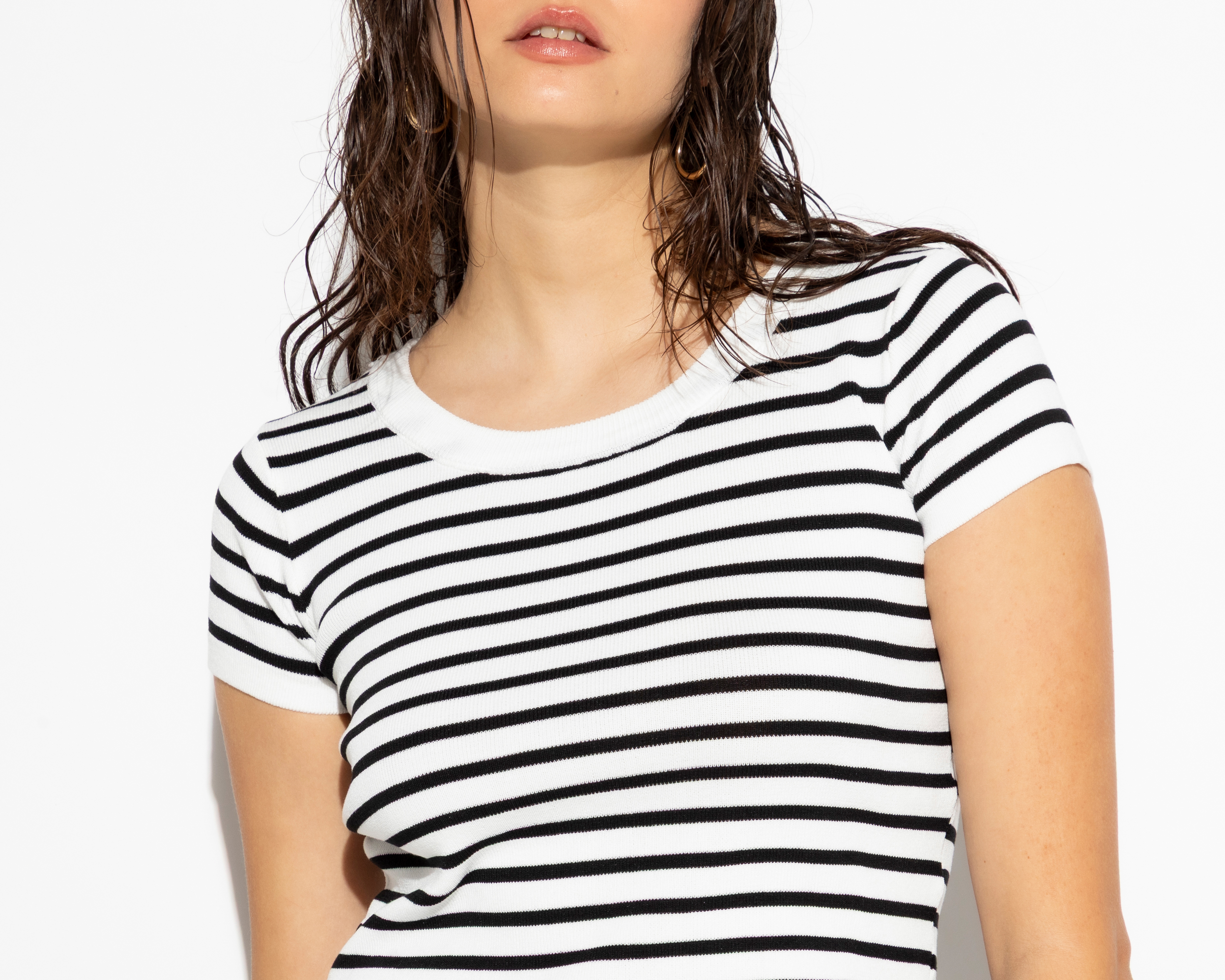 Foto 5 pulgar | Foto 4 | Crop Top a Rayas Strona para Mujer