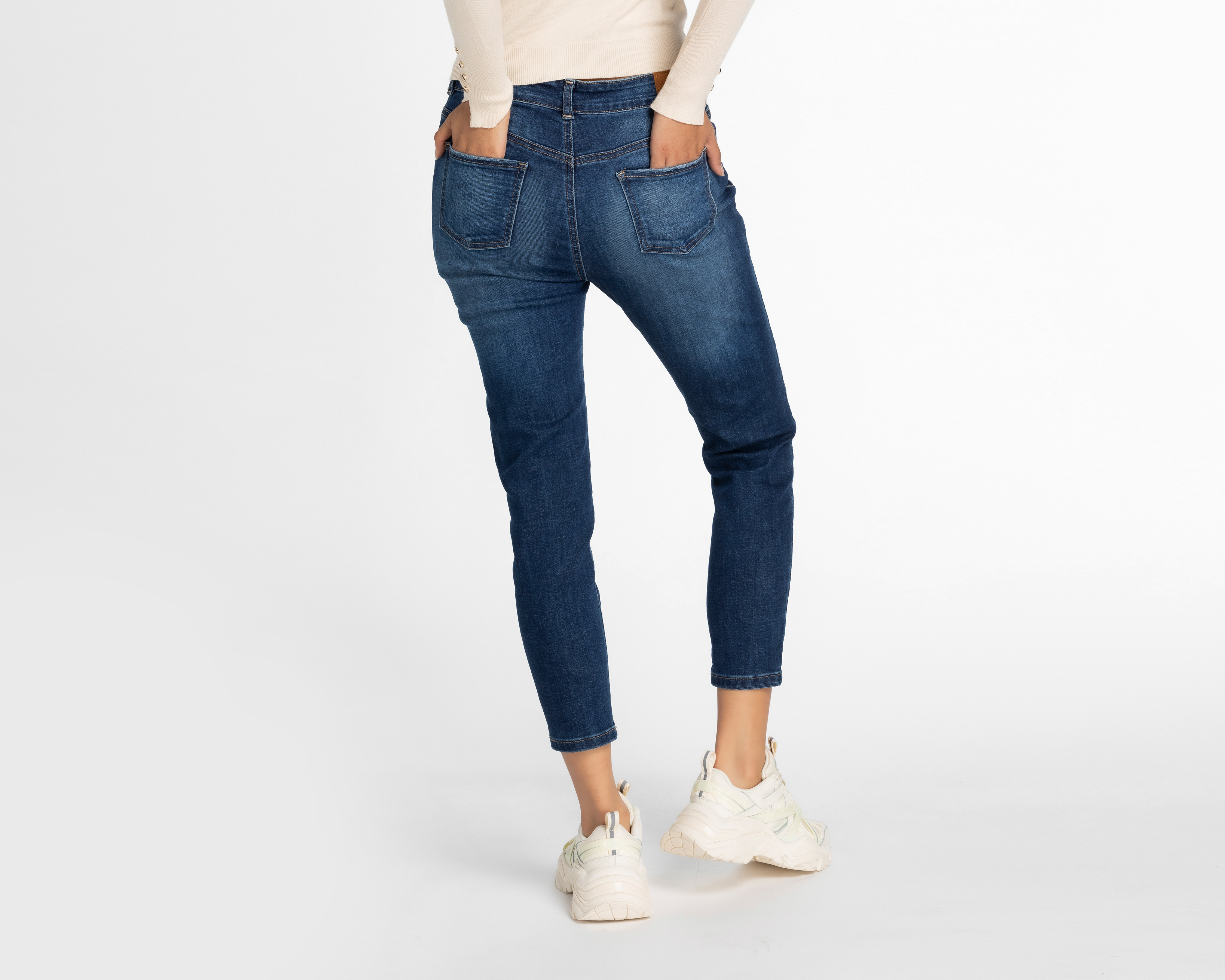 Foto 4 pulgar | Foto 3 | Jeans Skinny Refill para Mujer