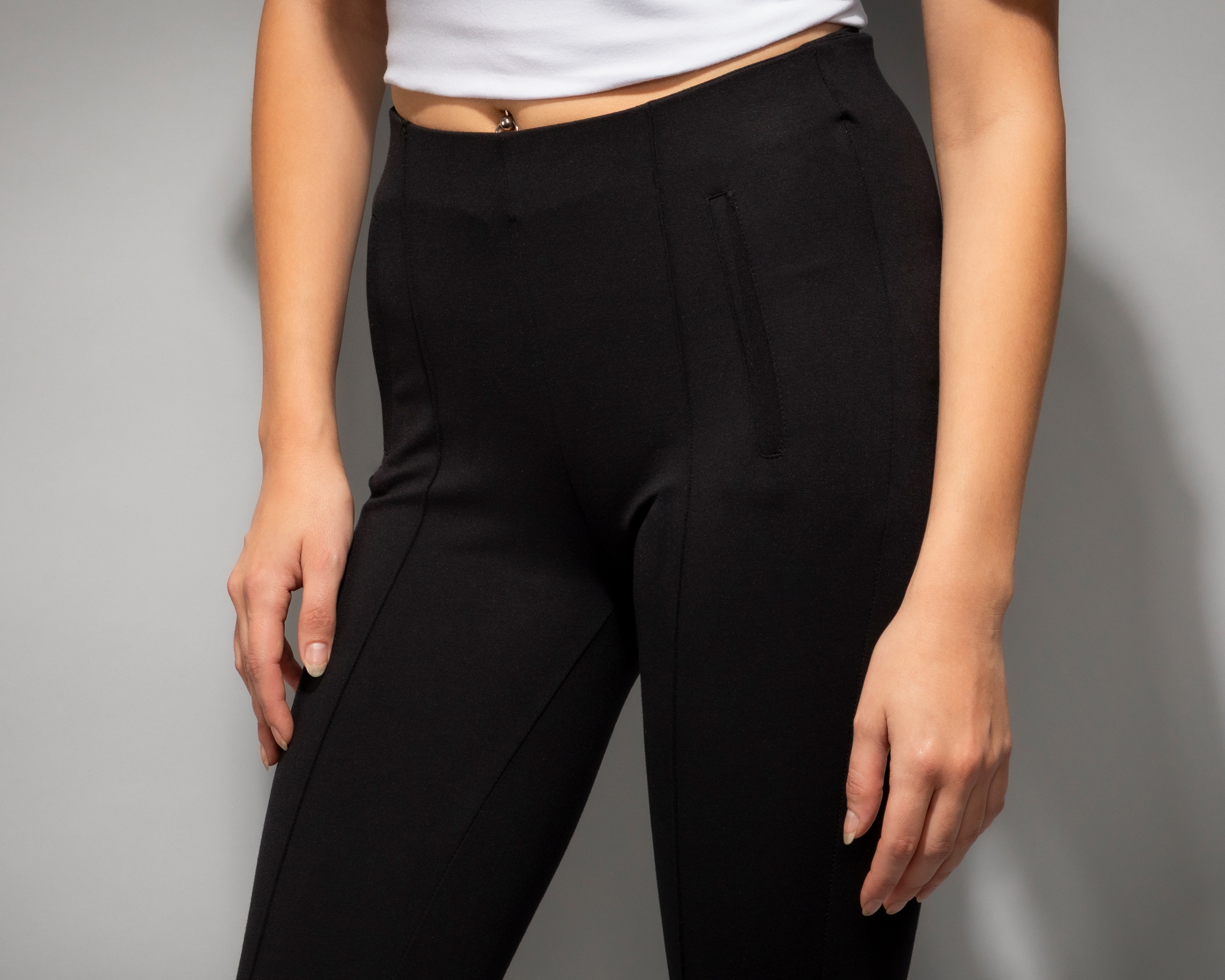 Foto 5 pulgar | Foto 4 | Leggings Negros Strona para Mujer