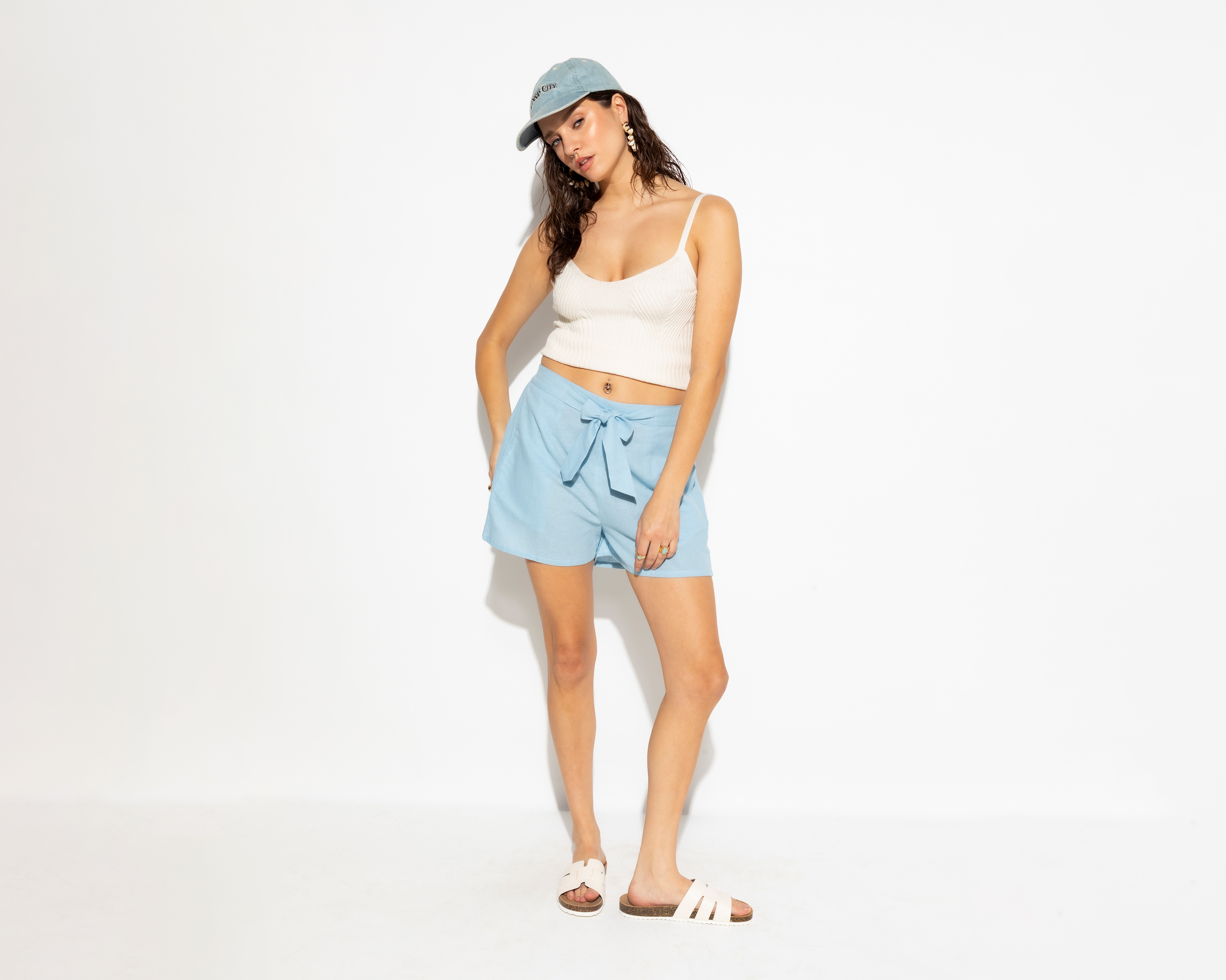 Short Tipo Lino con Cinta Strona para Mujer