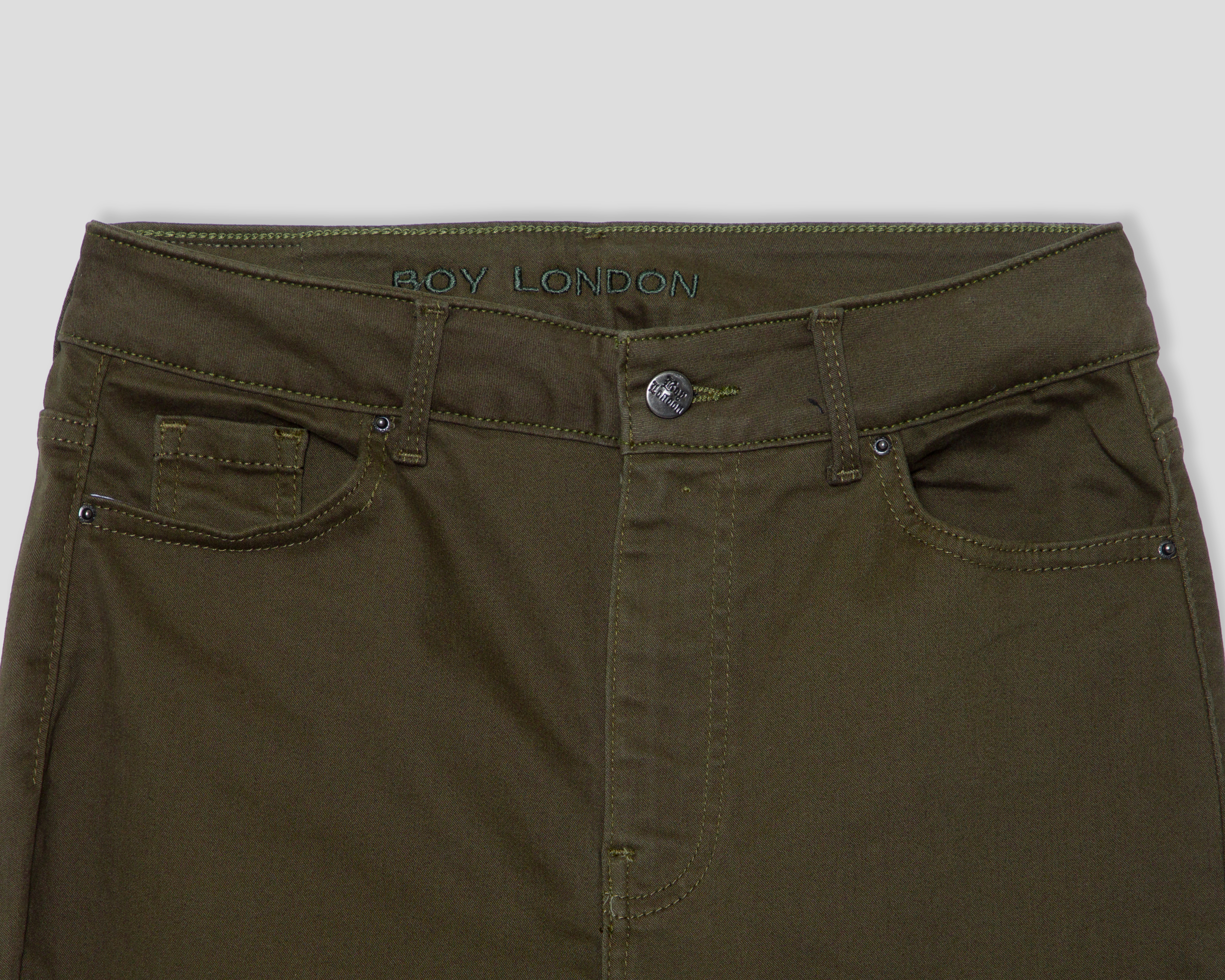 Foto 4 pulgar | Foto 3 | Jeans Flare Boy London para Mujer