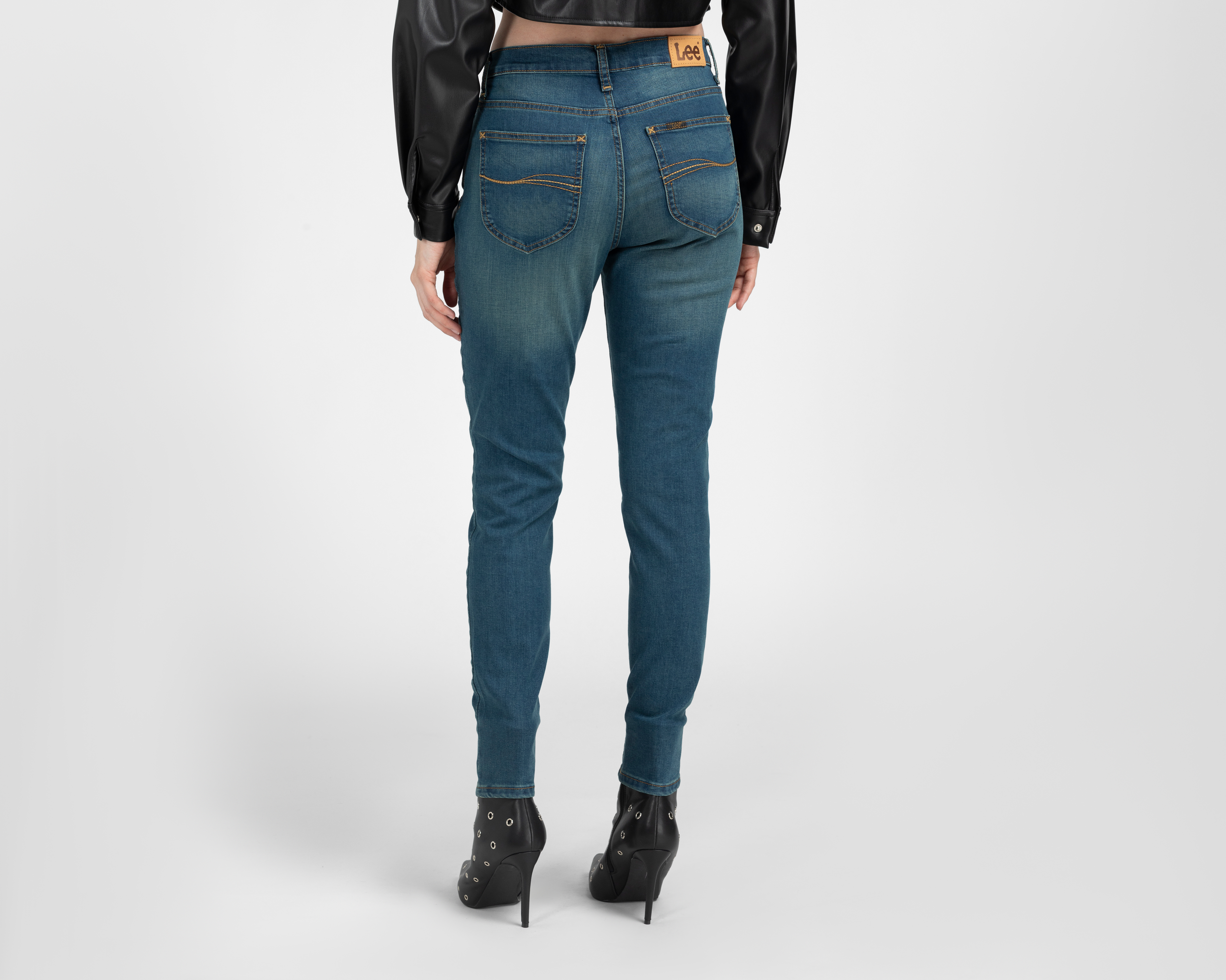 Foto 4 pulgar | Foto 3 | Jeans Skinny Lee X-Treme para Mujer