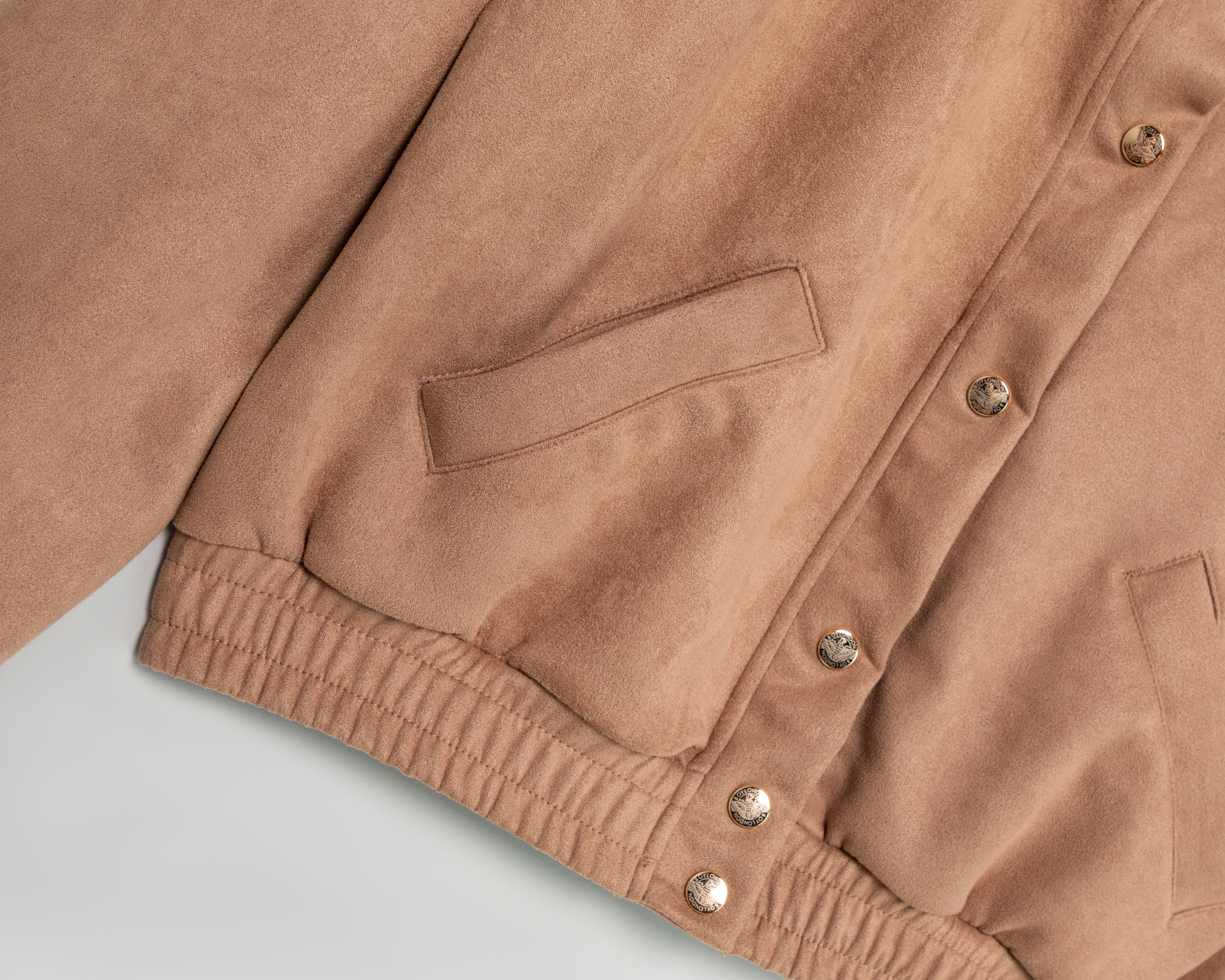 Foto 4 pulgar | Foto 3 | Chamarra Café Boy London para Mujer