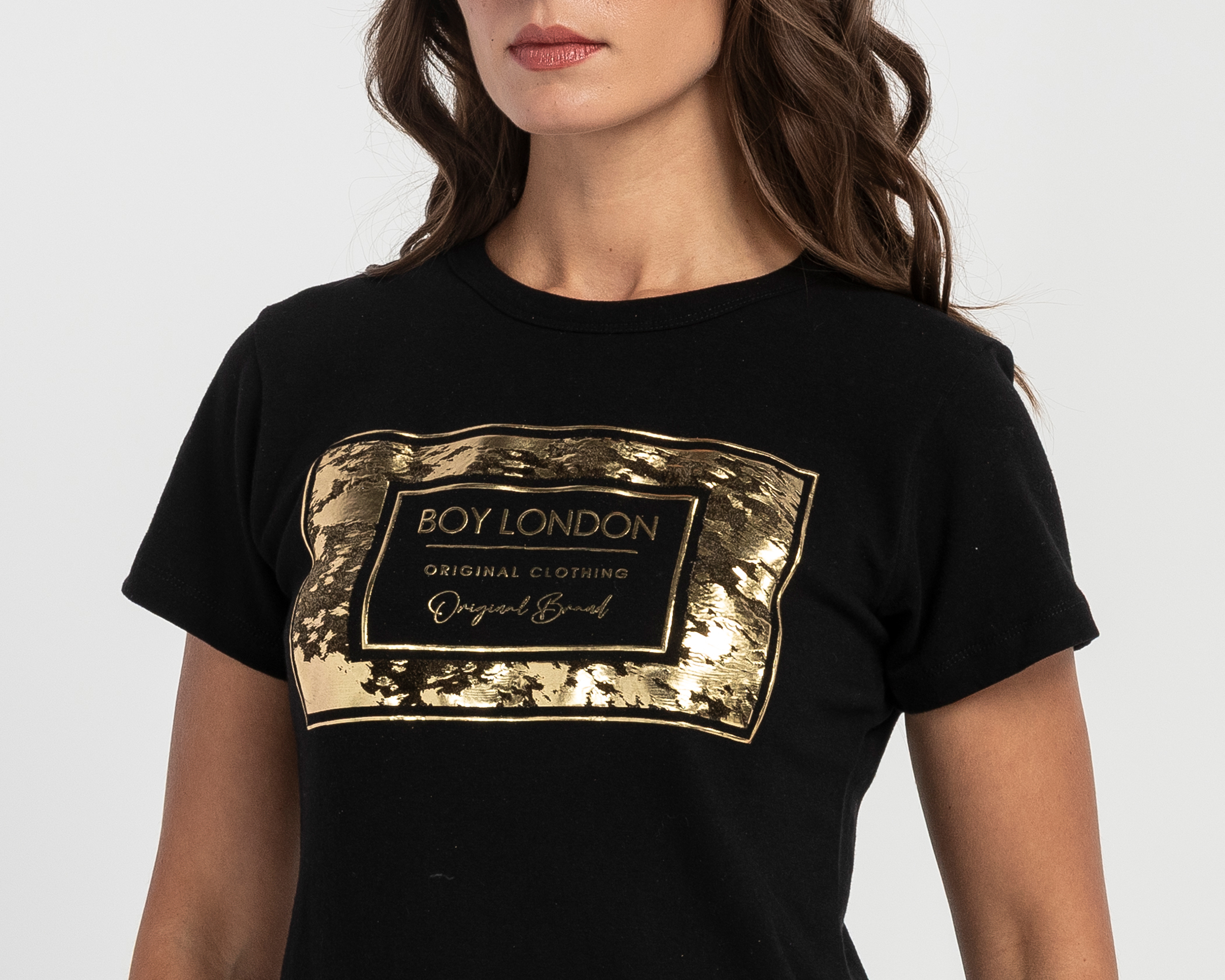 Foto 5 pulgar | Foto 4 | Playera Manga Corta Boy London para Mujer