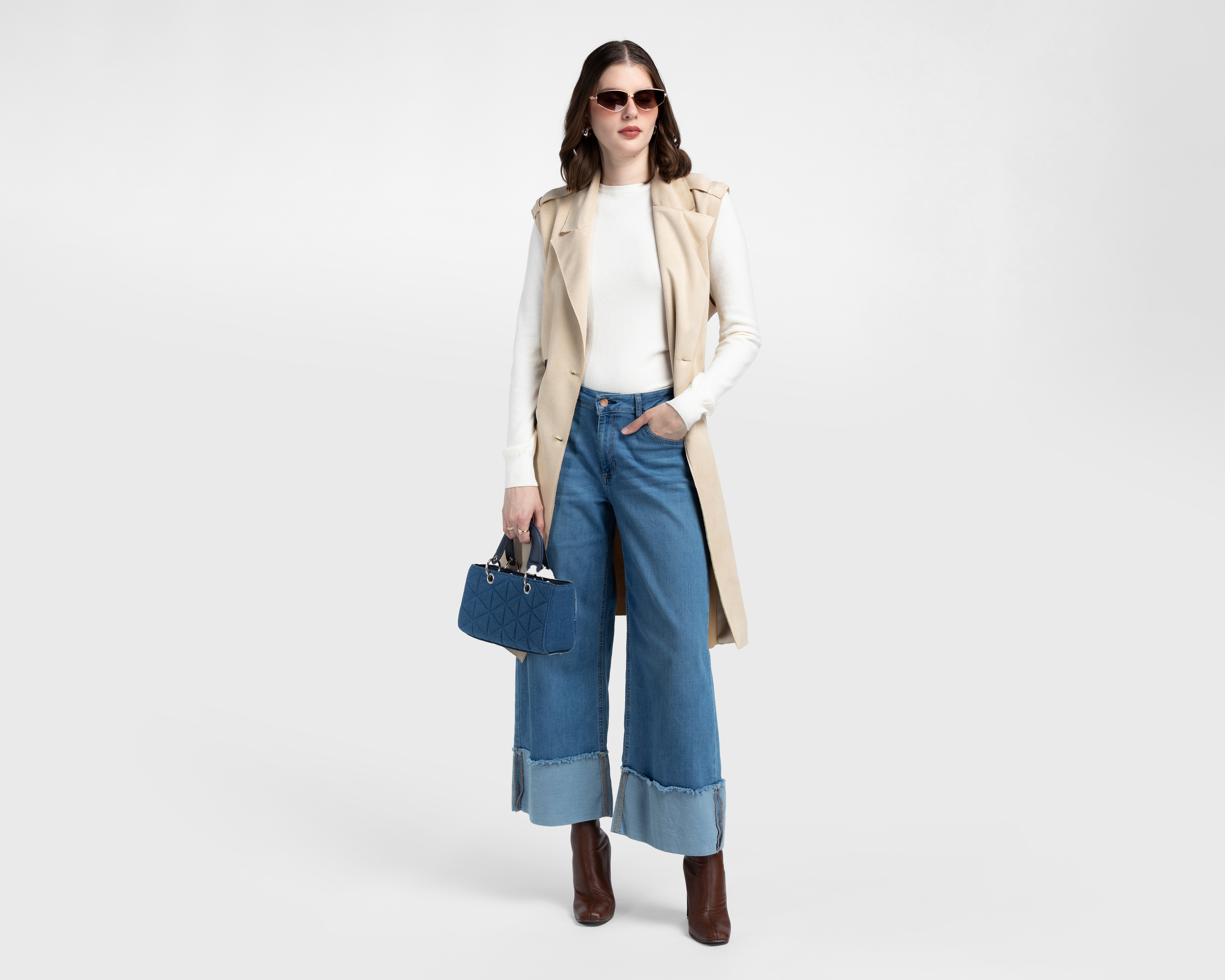 Foto 3 pulgar | Foto 2 | Chaleco Largo Sahara para Mujer