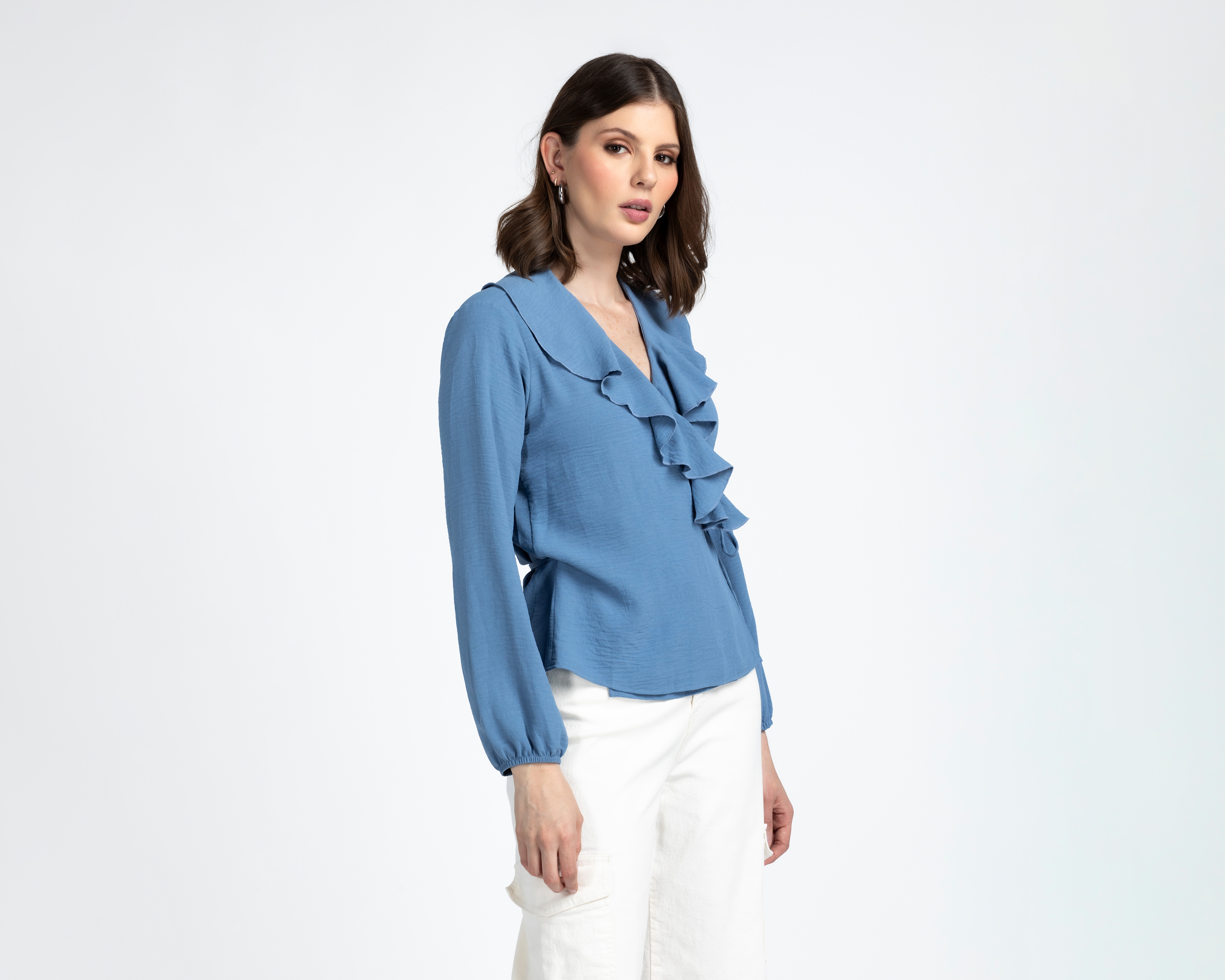 Foto 2 pulgar | Foto 1 | Blusa con Olanes Sahara para Mujer