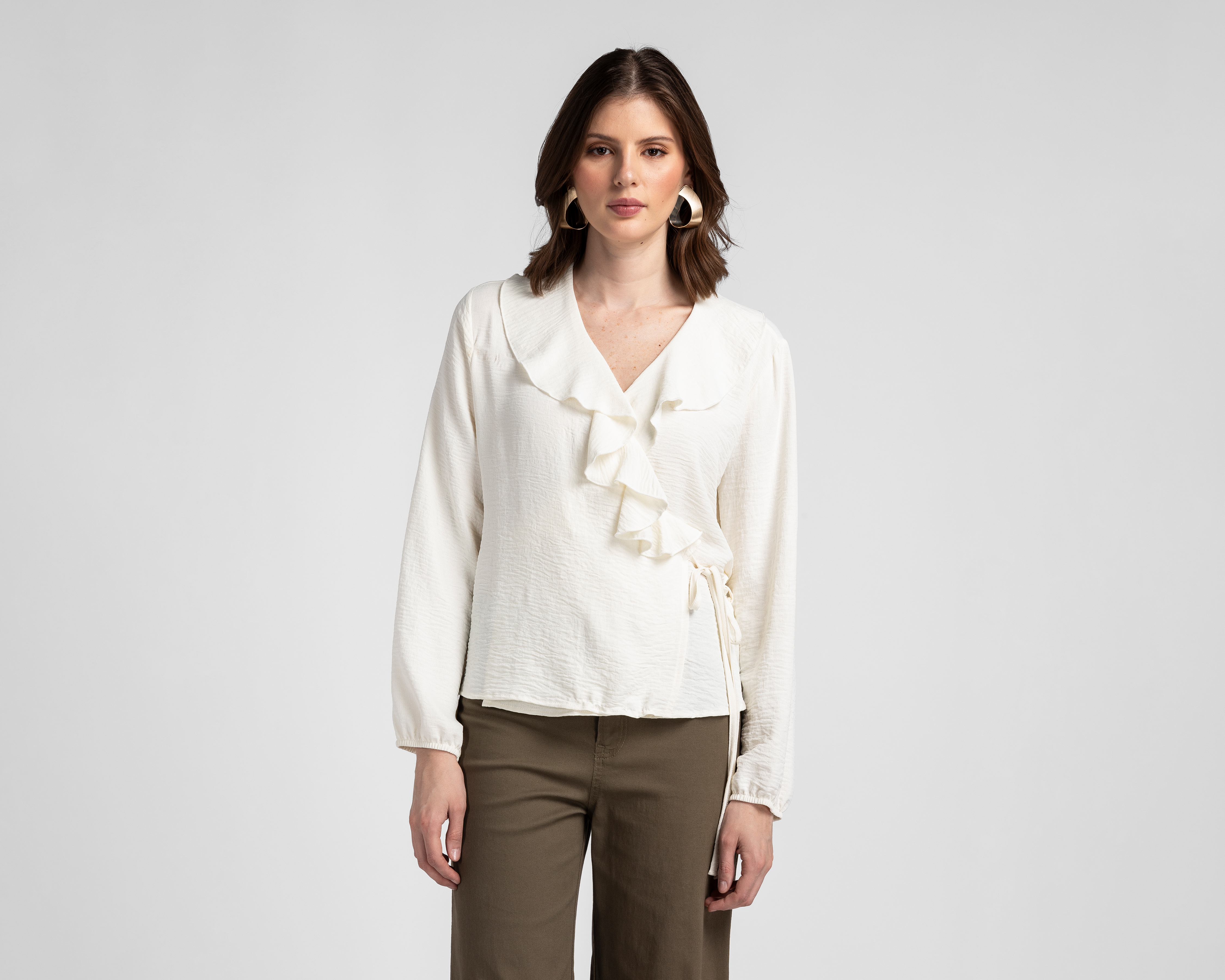 Foto 2 pulgar | Foto 1 | Blusa con Olanes Sahara para Mujer