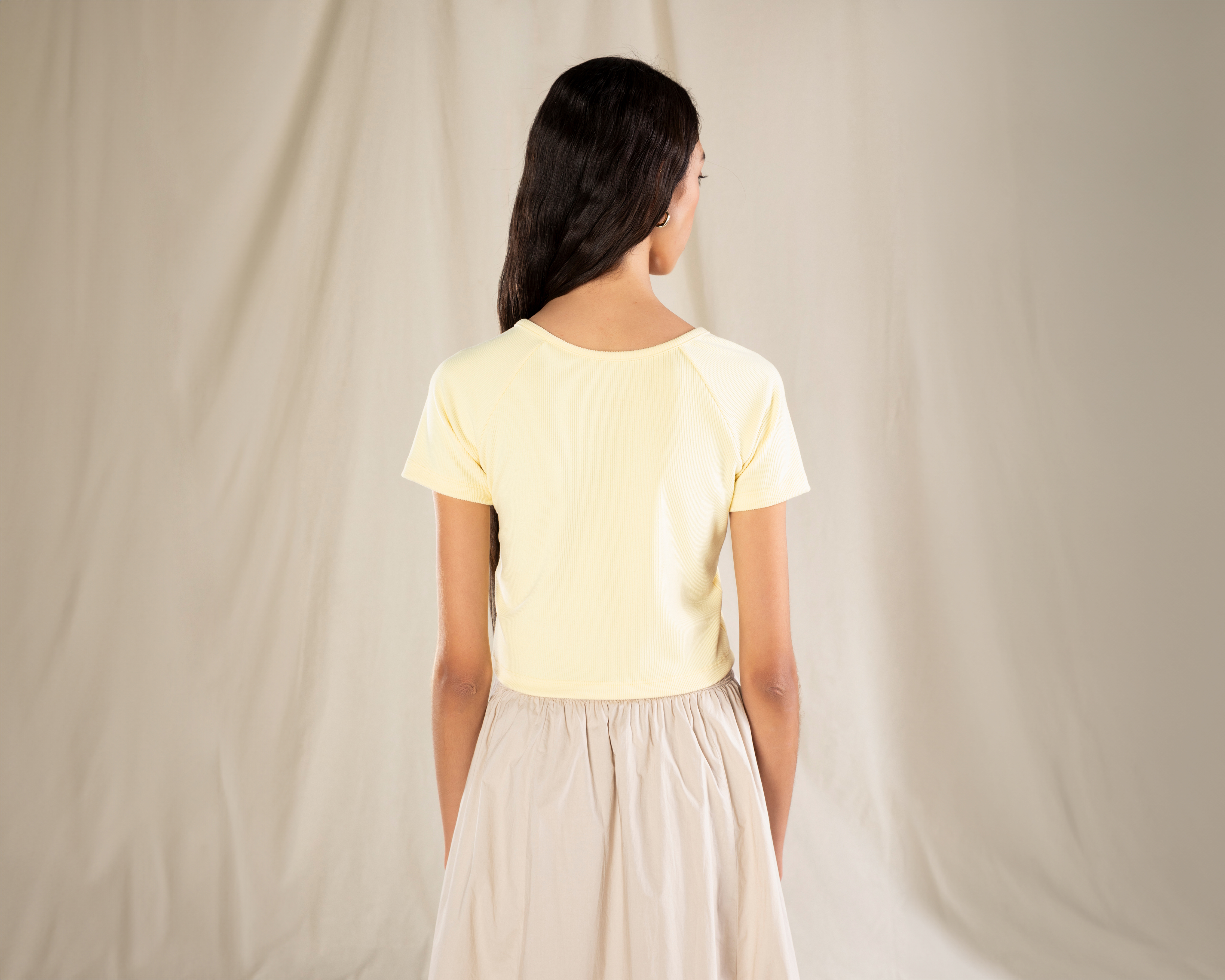 Foto 4 pulgar | Foto 3 | Blusa Amarilla Strona para Mujer