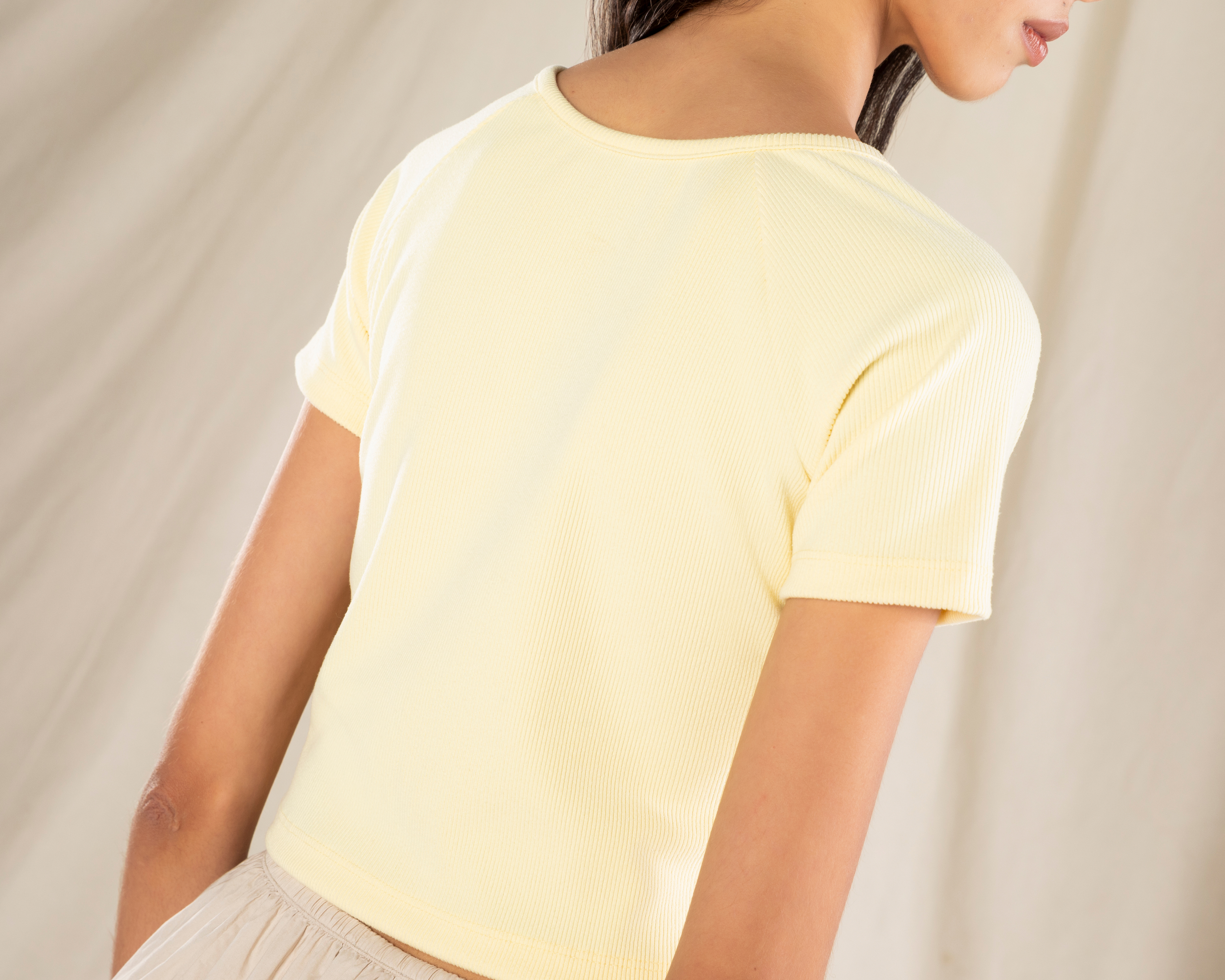 Foto 6 pulgar | Foto 5 | Blusa Amarilla Strona para Mujer