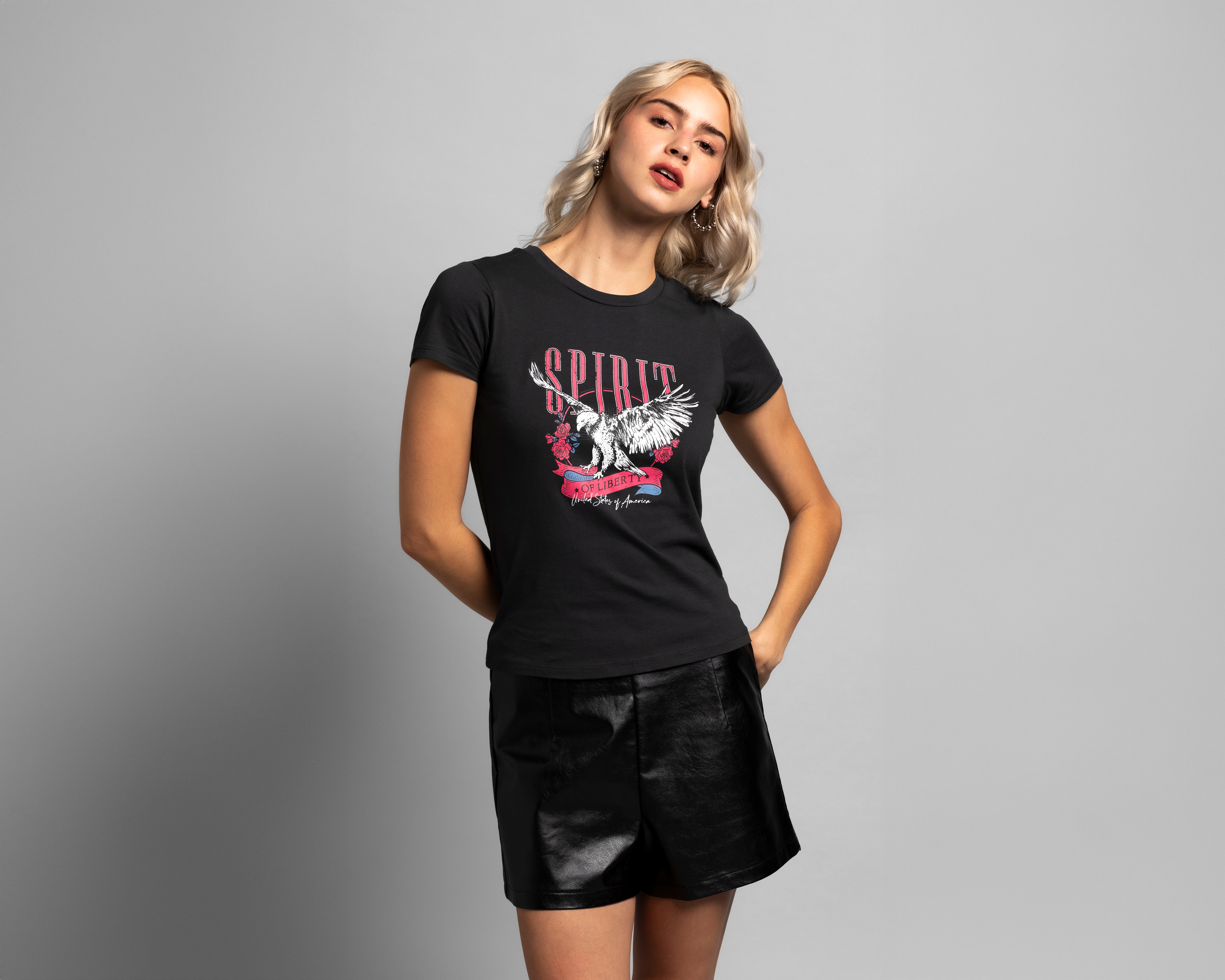 Foto 3 pulgar | Foto 2 | Playera Estampada Strona para Mujer