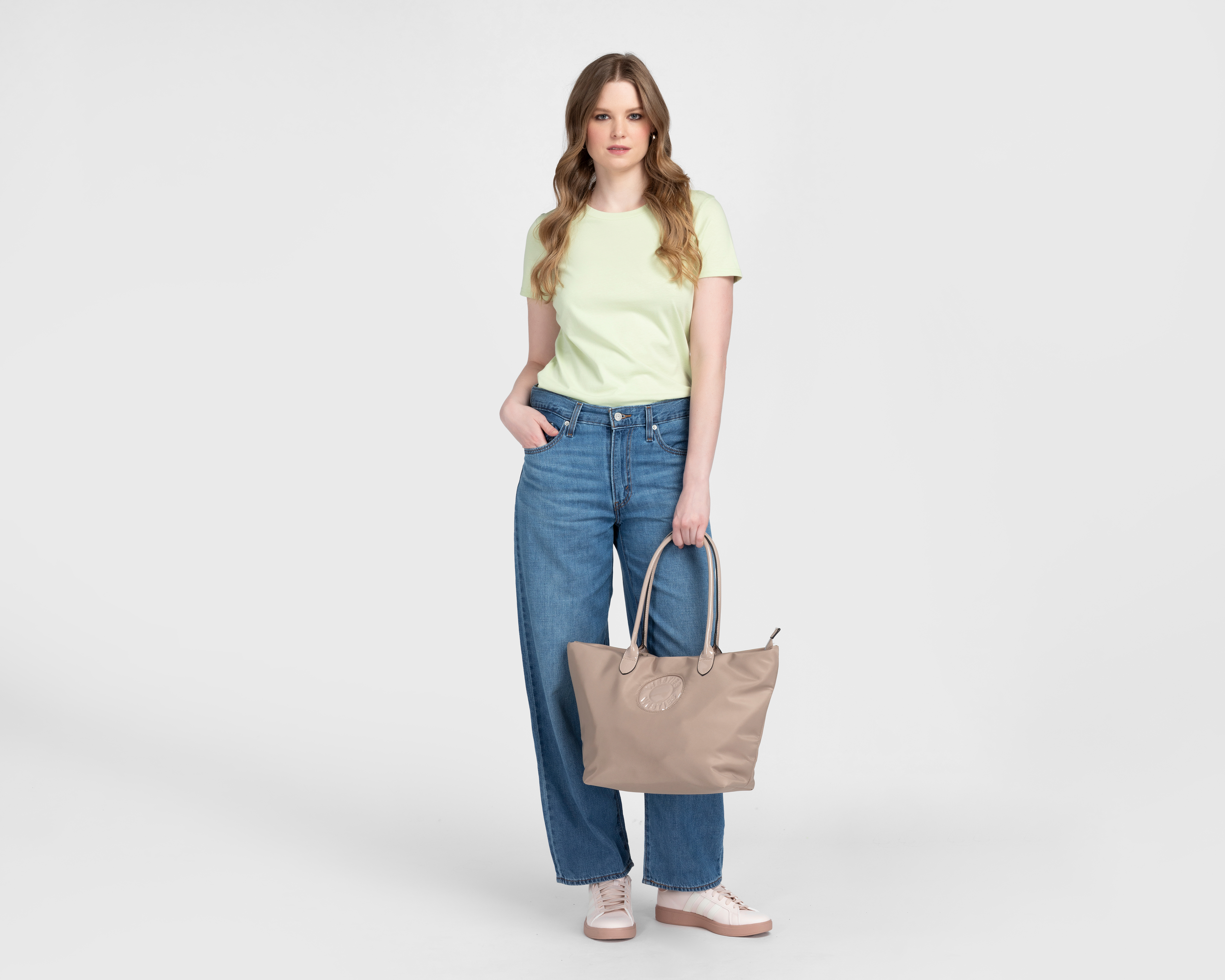 Foto 1 | Foto 1 | Playera Manga Corta Lucky Star para Mujer