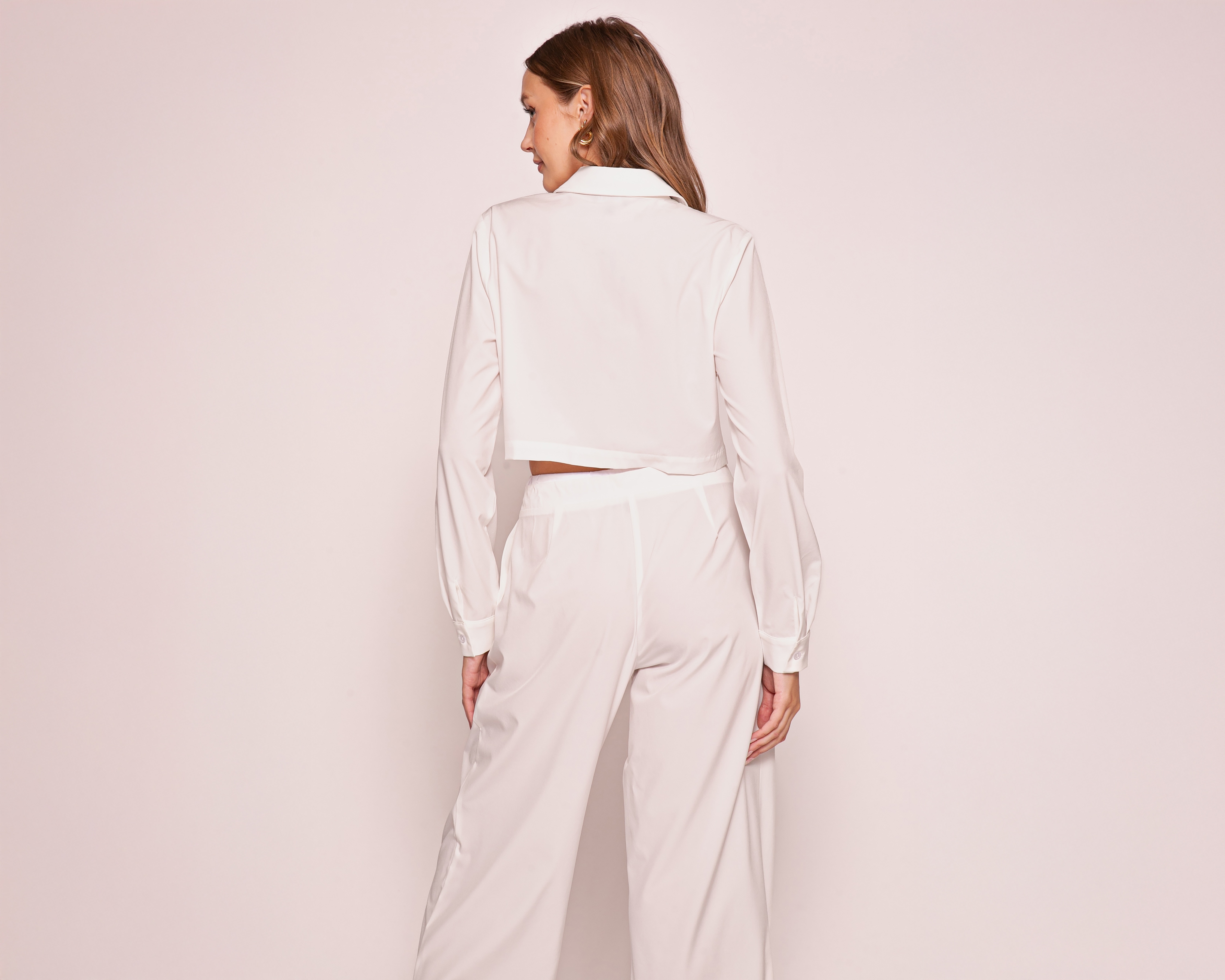 Foto 4 pulgar | Foto 3 | Chamarra con Botones Strona para Mujer