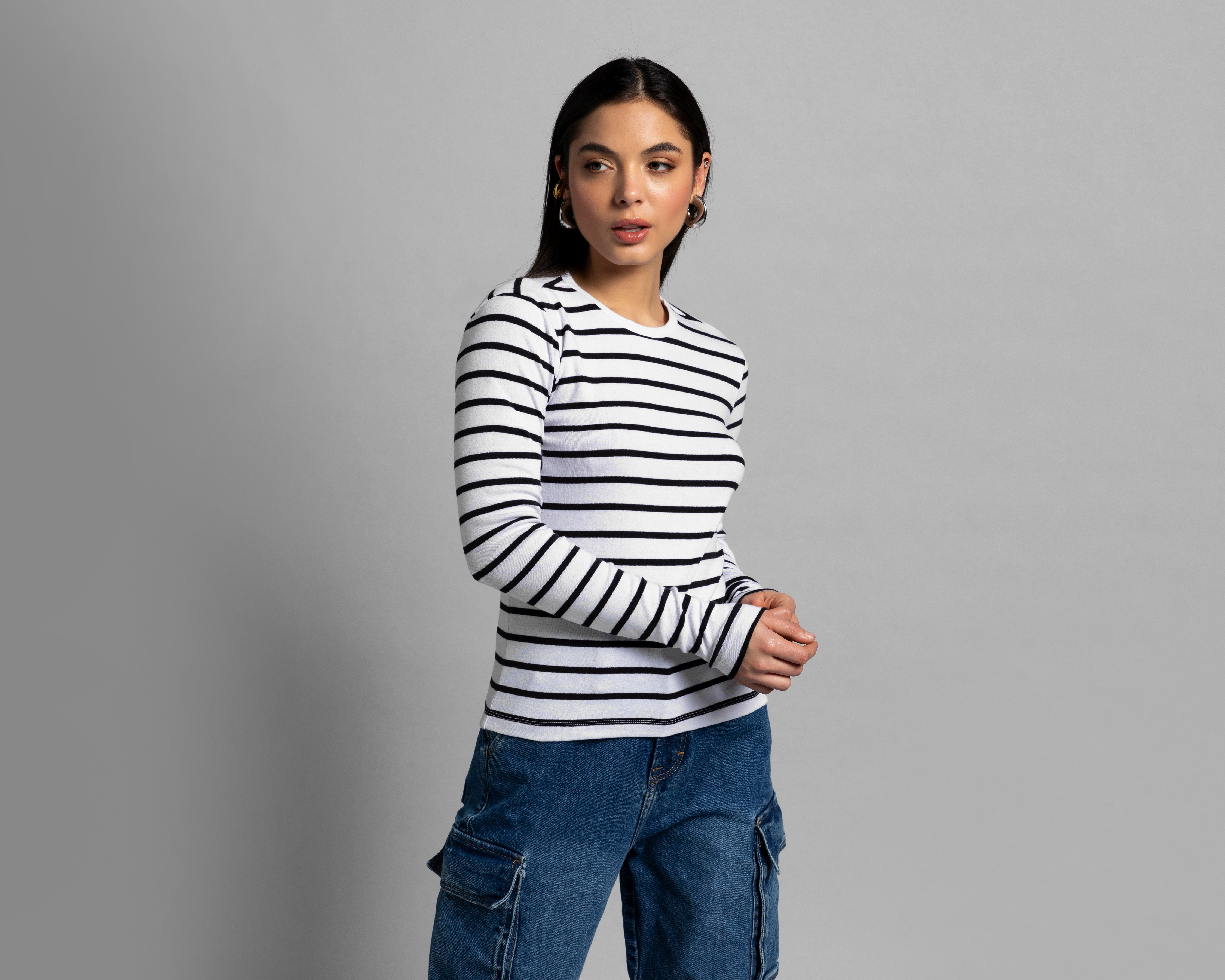 Foto 2 pulgar | Foto 1 | Playera Thinner Manga Larga para Mujer