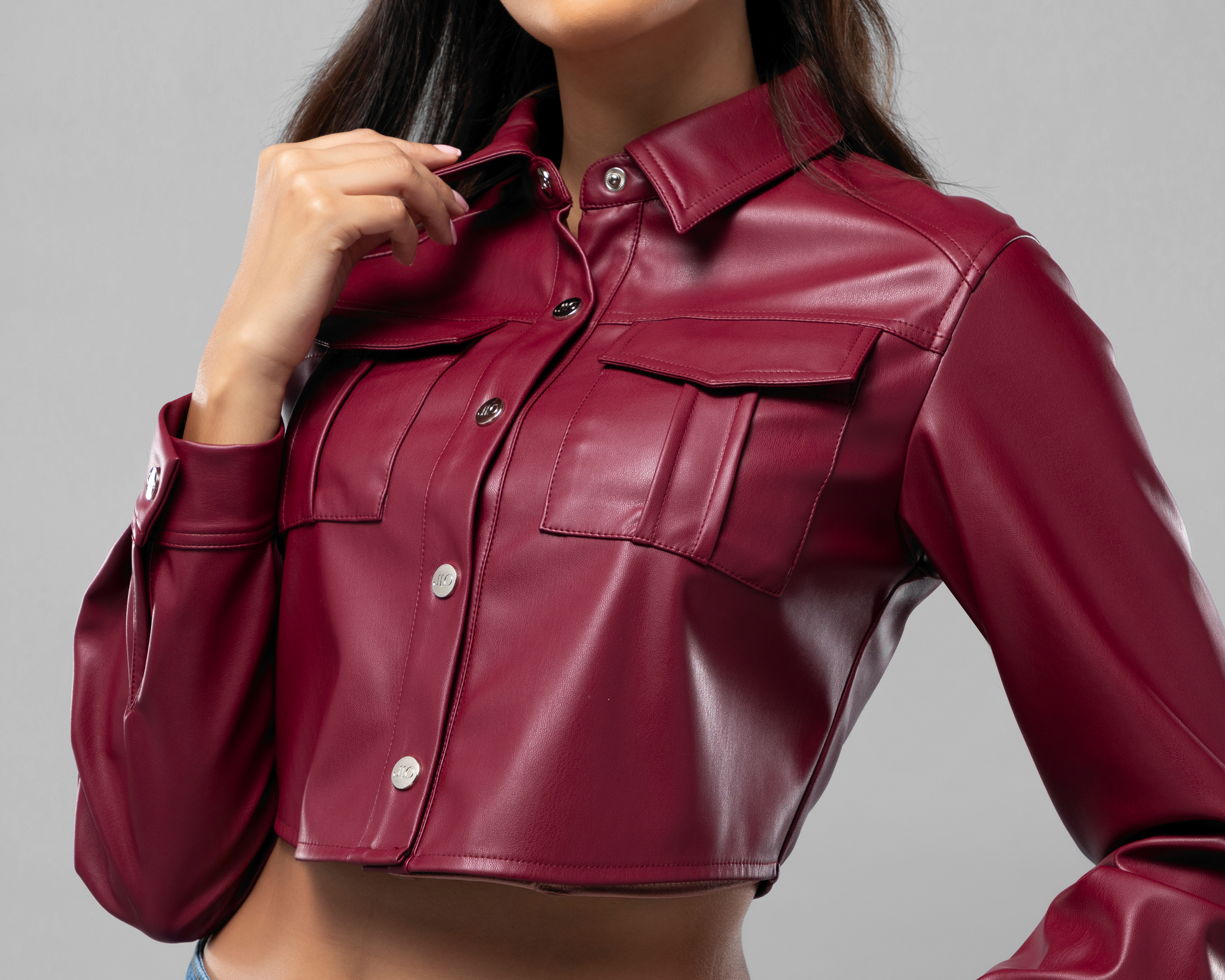 Foto 4 | Foto 4 | Chamarra Jennifer Lopez con Botones Roja