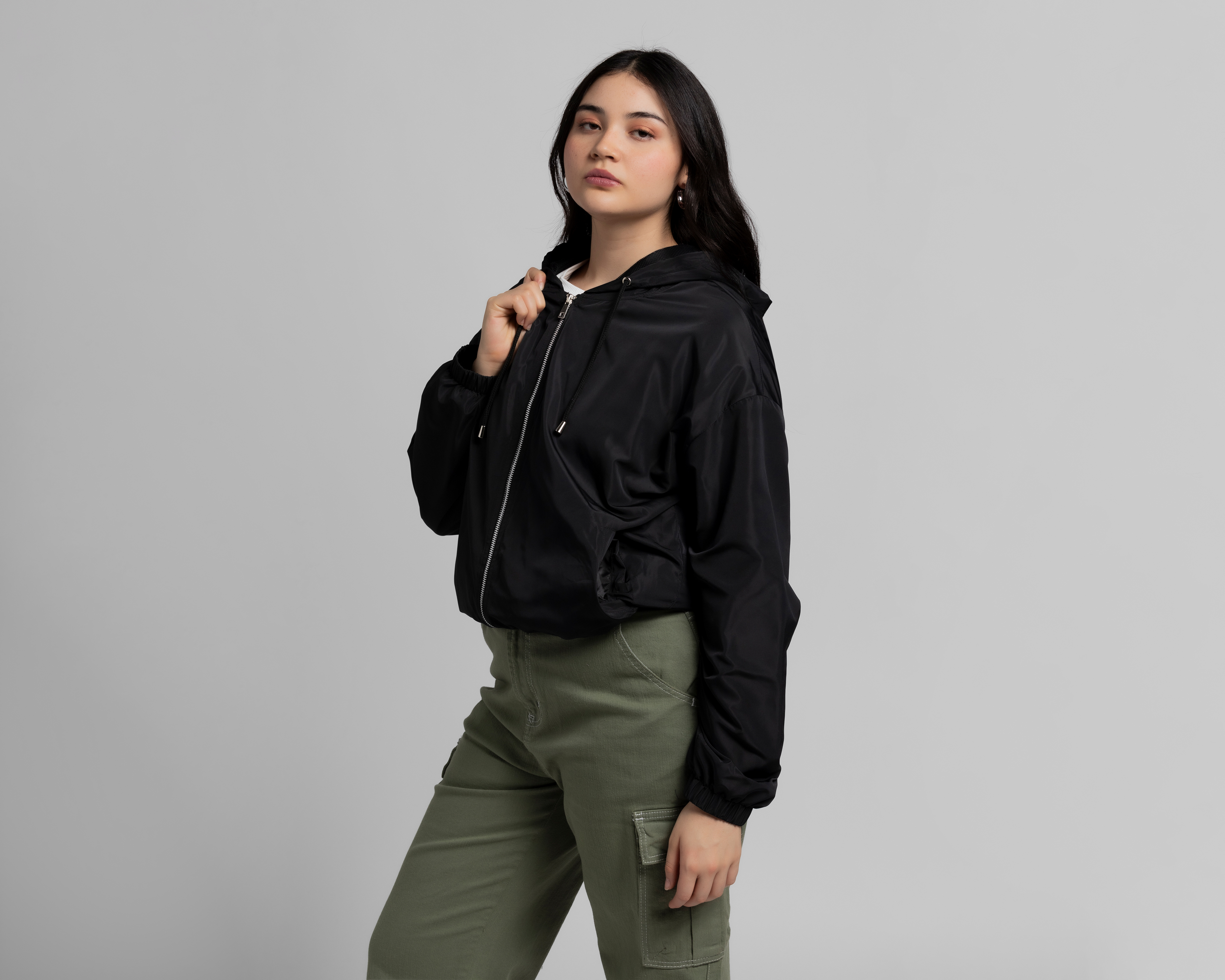 Chamarra Strona Negra con Gorro para Mujer