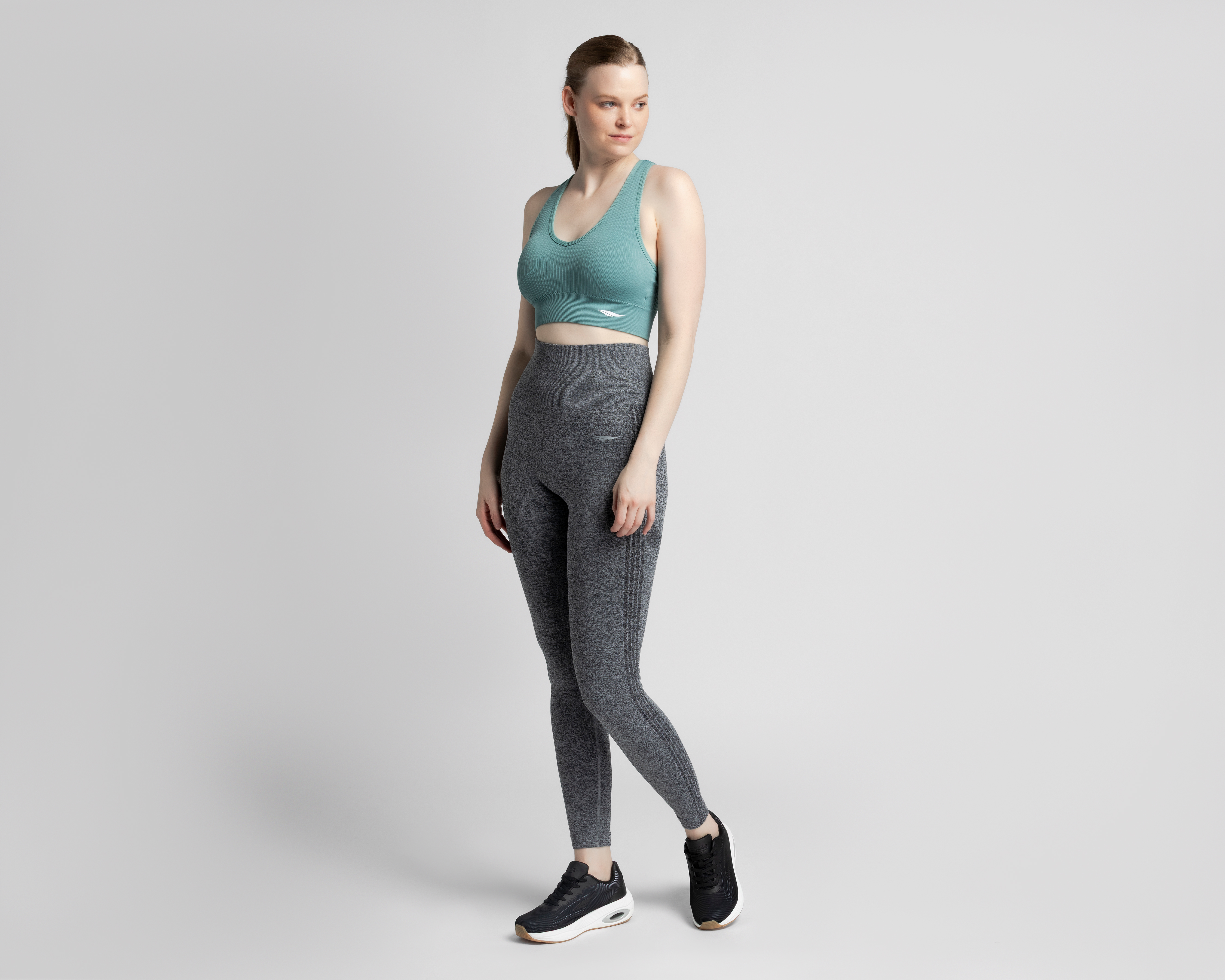 Foto 3 pulgar | Foto 2 | Top Deportivo Sportline para Mujer