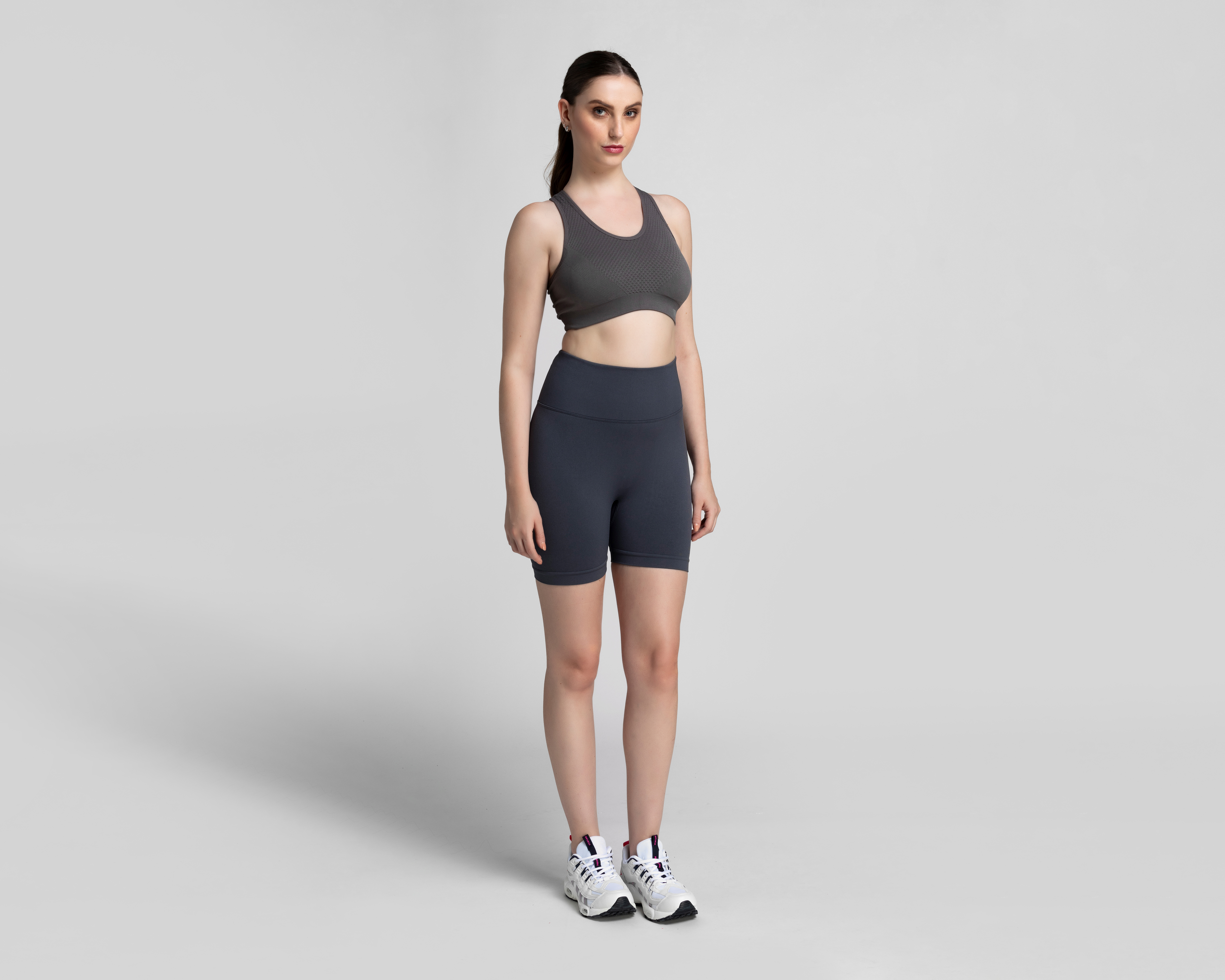 Foto 4 pulgar | Foto 3 | Top Sportline de Entrenamiento para Mujer 3 Piezas