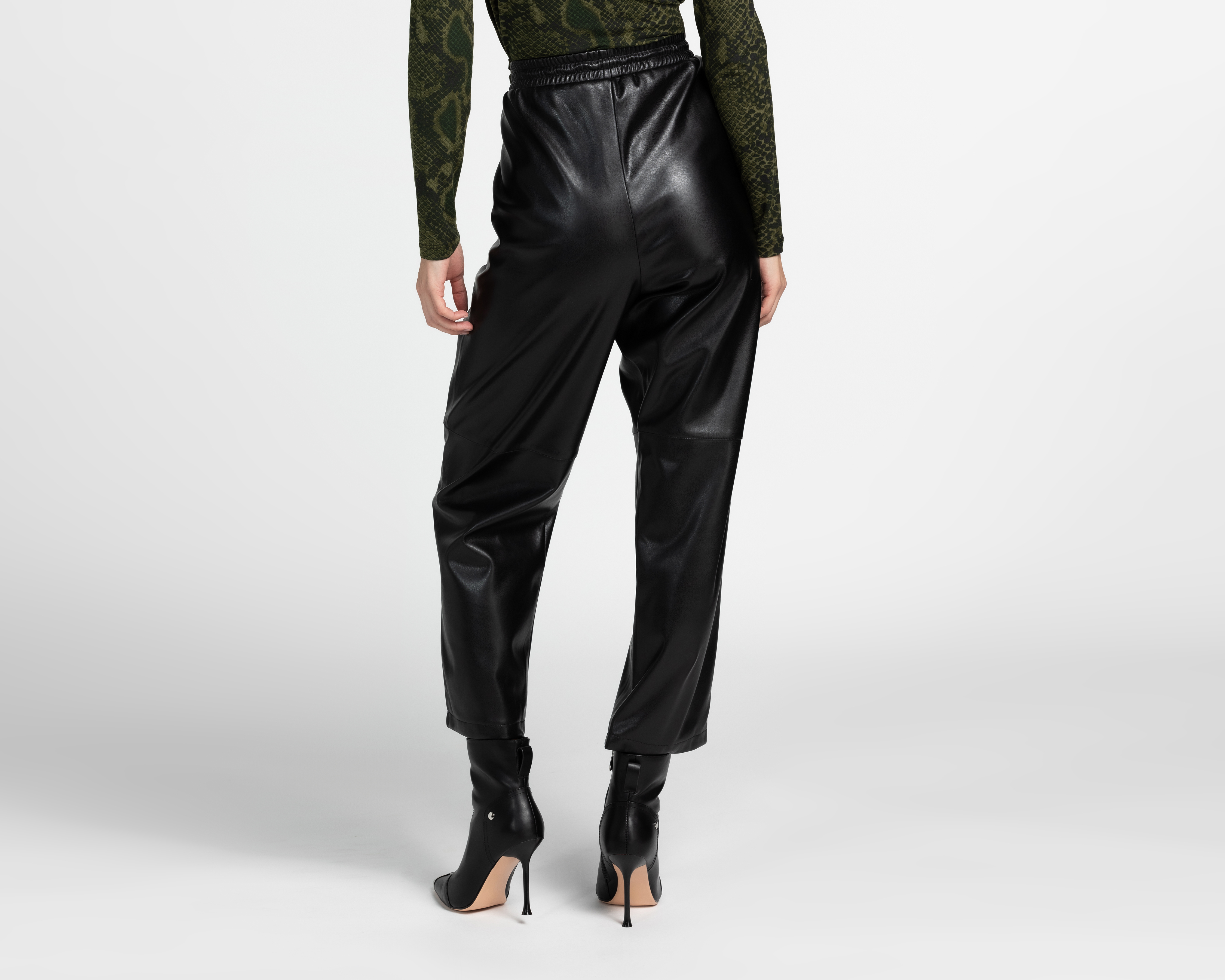 Foto 3 | Foto 3 | Pantalón Sahara Negro para Mujer