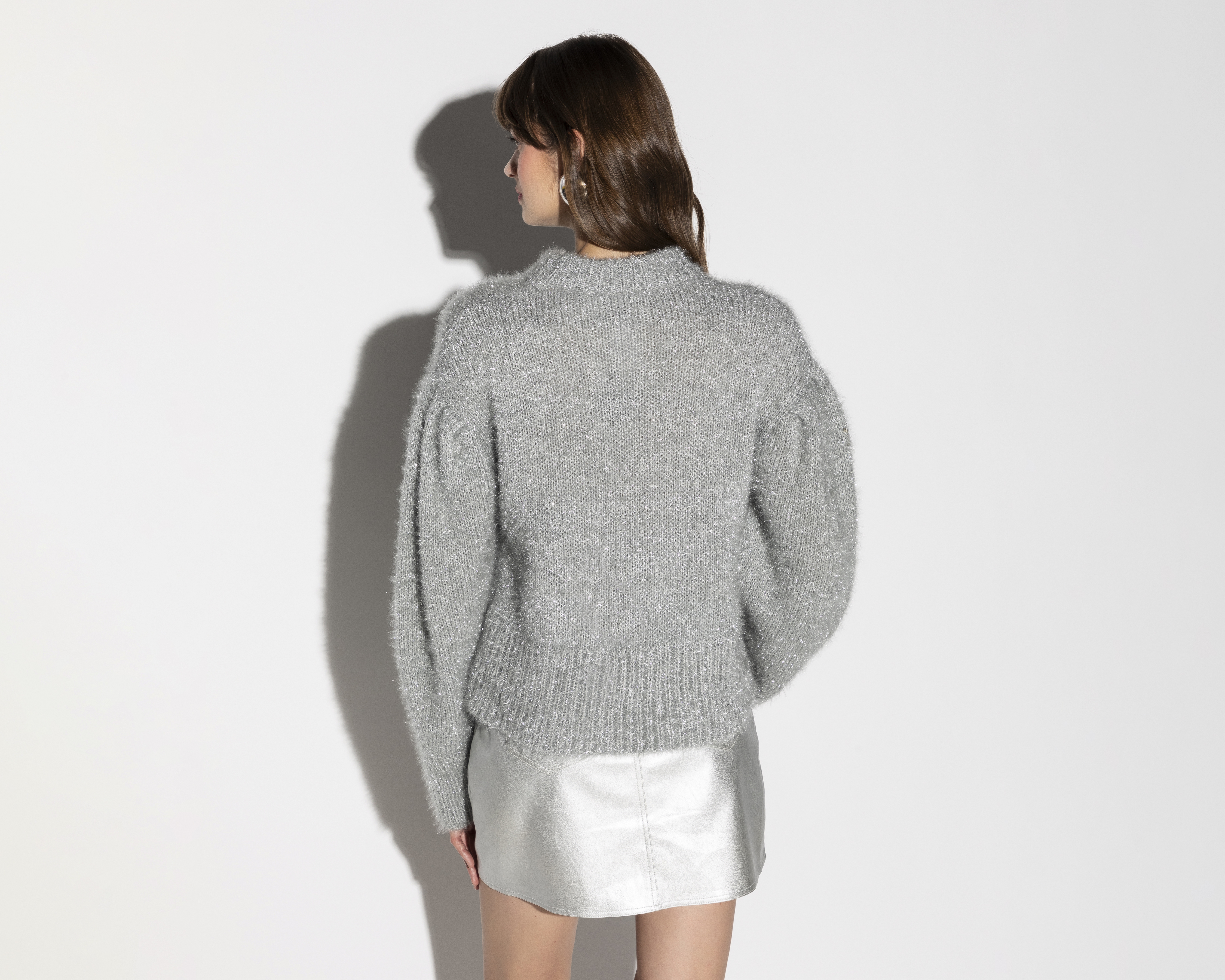 Foto 4 pulgar | Foto 3 | Suéter Plateado Thinner para Mujer