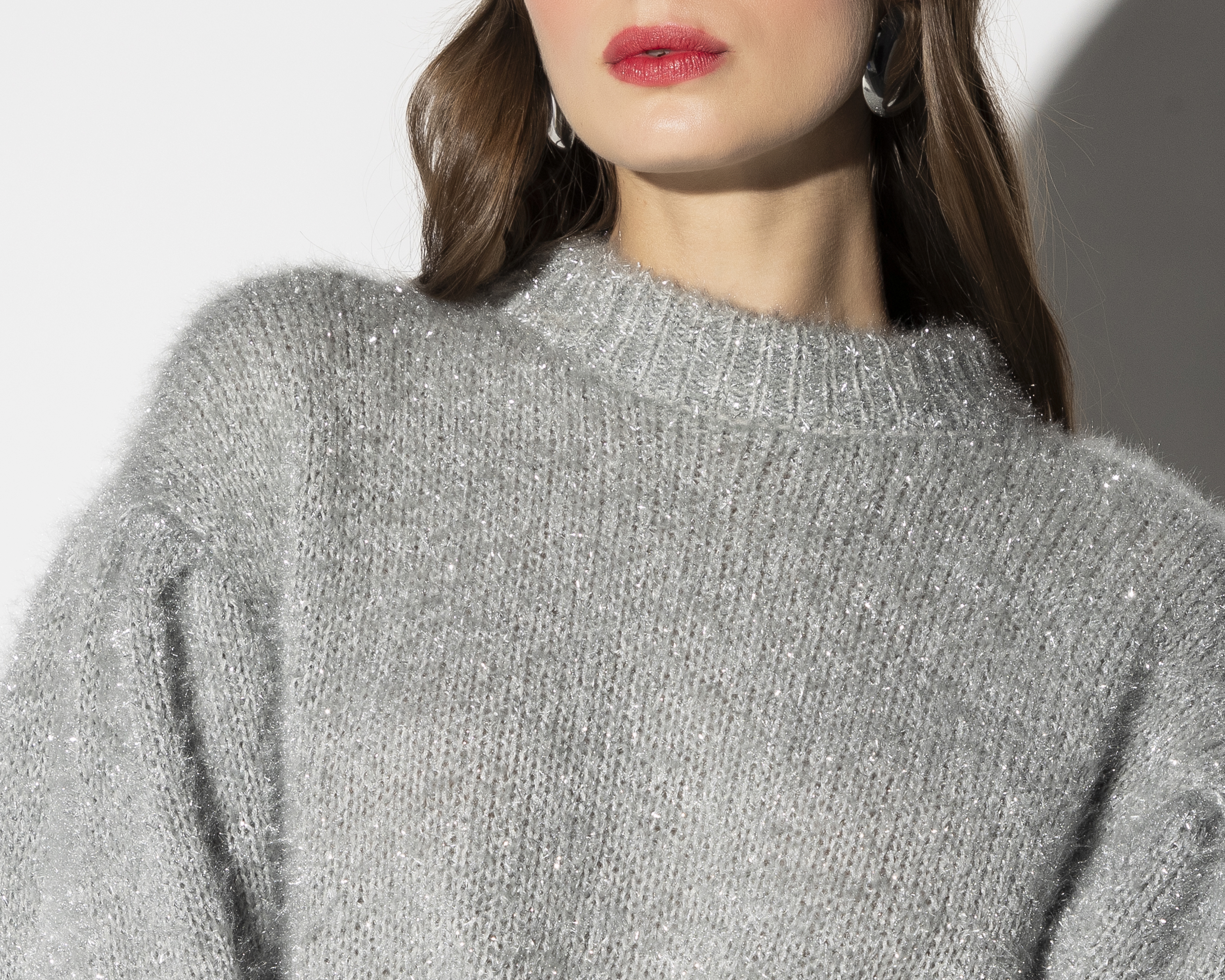 Foto 5 pulgar | Foto 4 | Suéter Plateado Thinner para Mujer