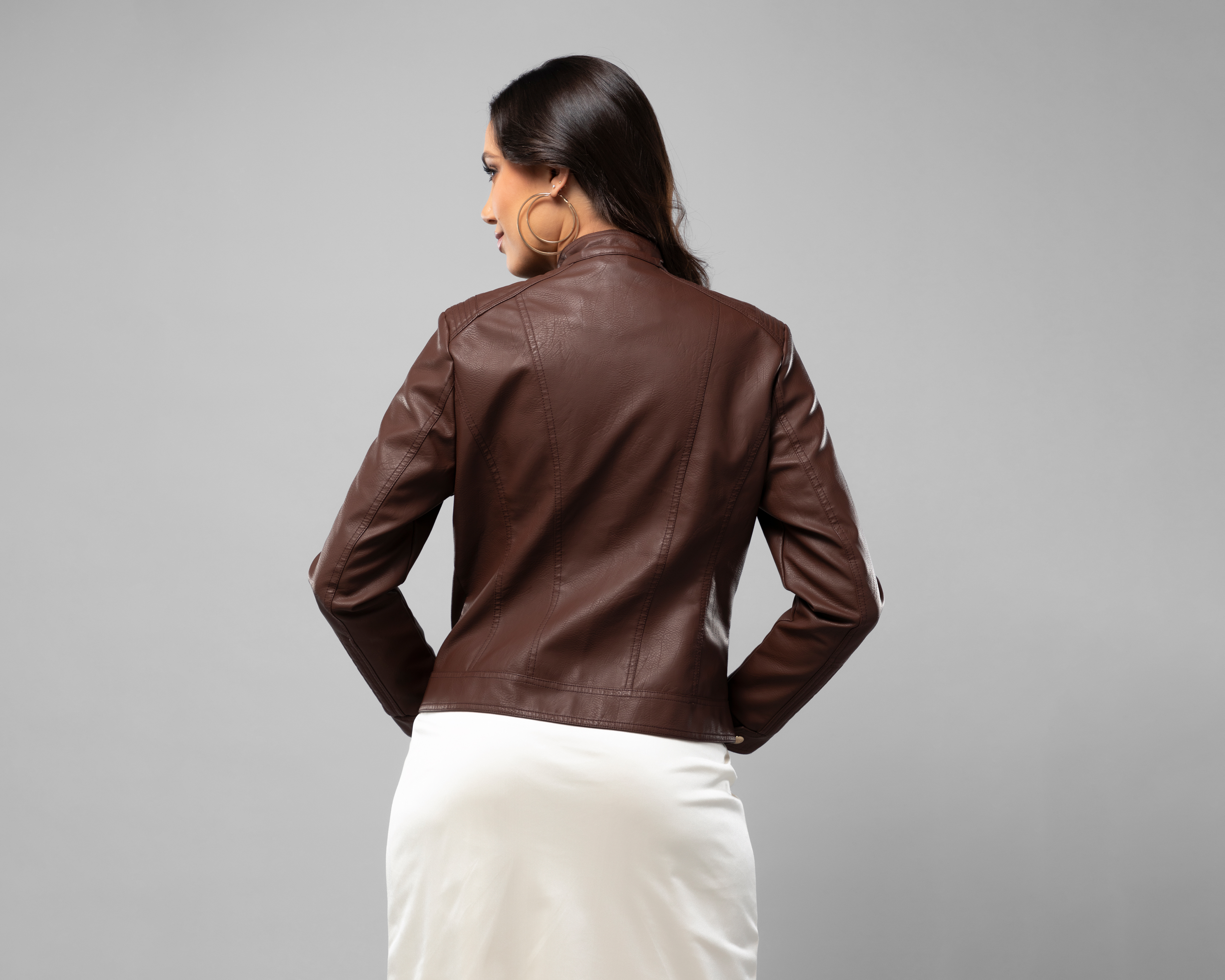 Foto 4 pulgar | Foto 3 | Chamarra tipo Vinipiel Jennifer Lopez para Mujer