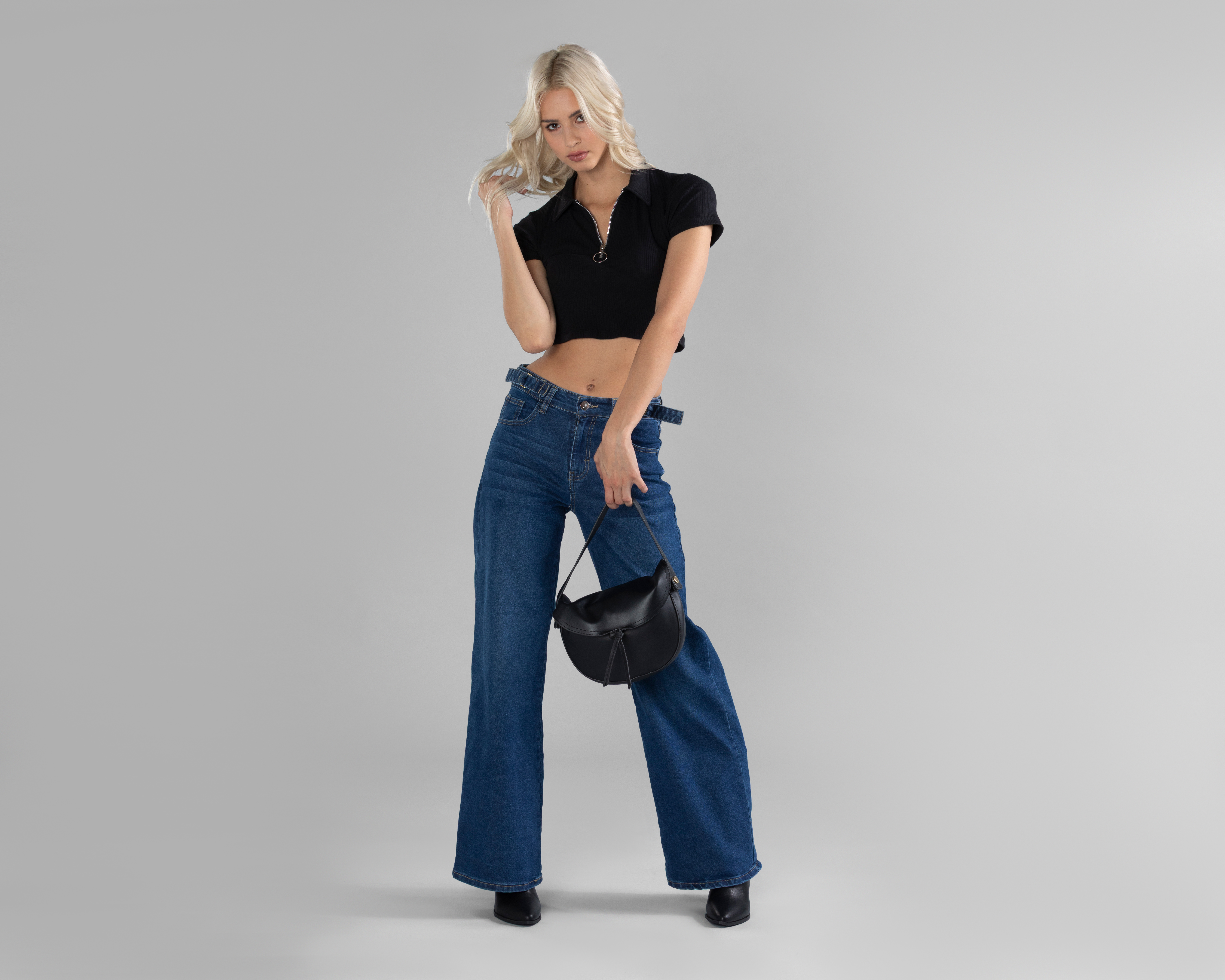 Foto 2 pulgar | Foto 1 | Playera Polo Strona tipo Crop para Mujer