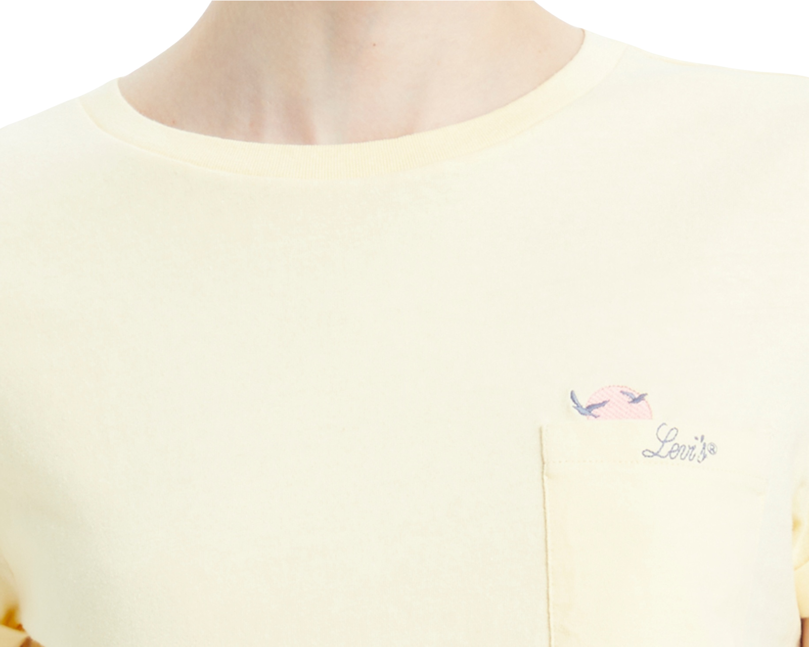 Foto 4 pulgar | Foto 3 | Playera Levi's Manga Corta para Mujer