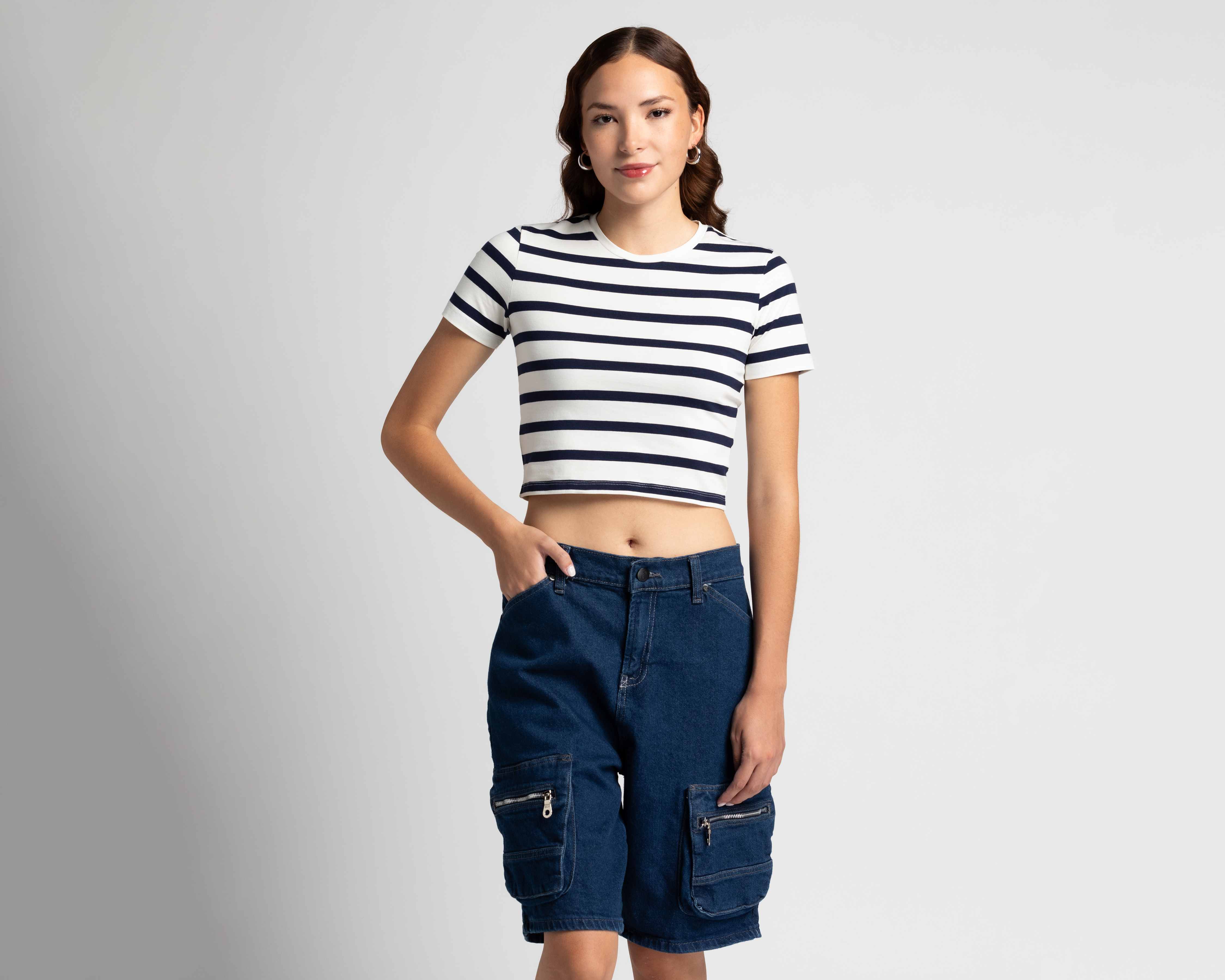 Foto 2 pulgar | Foto 1 | Playera Manga Corta Refill para Mujer