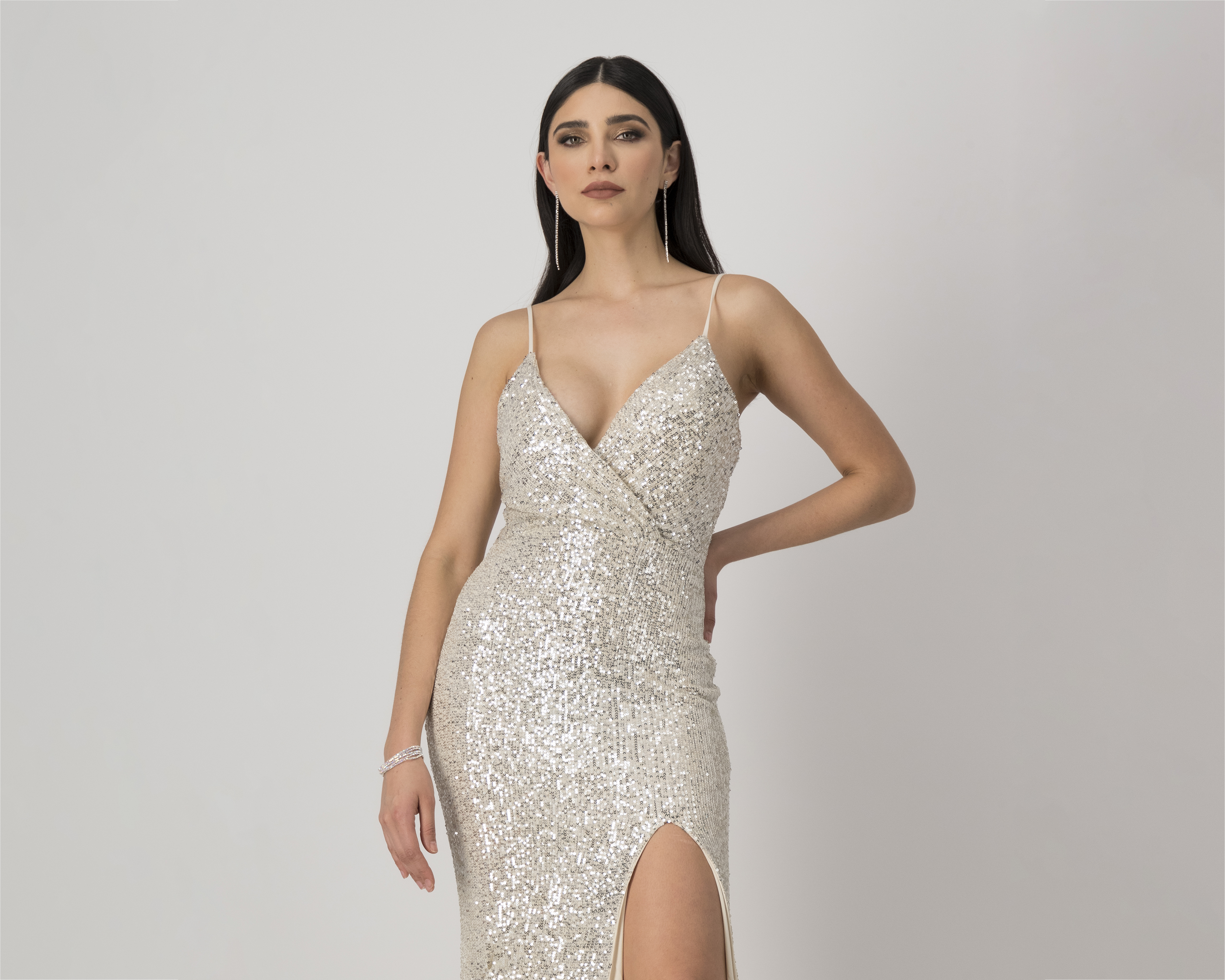 Foto 4 | Foto 4 | Vestido Meirius de Noche Largo Plateado