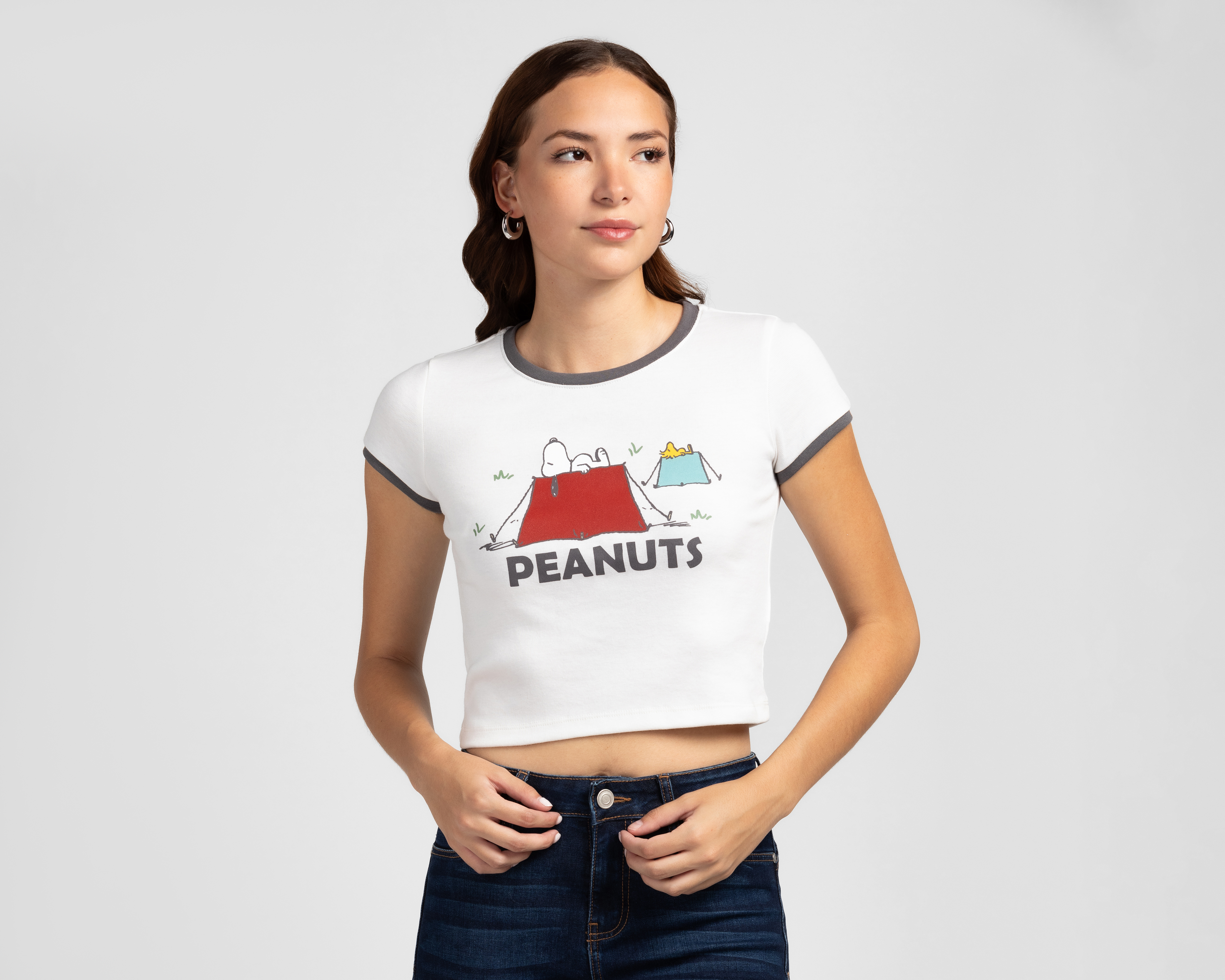 Foto 2 pulgar | Foto 1 | Playera Peanuts Manga Corta para Mujer