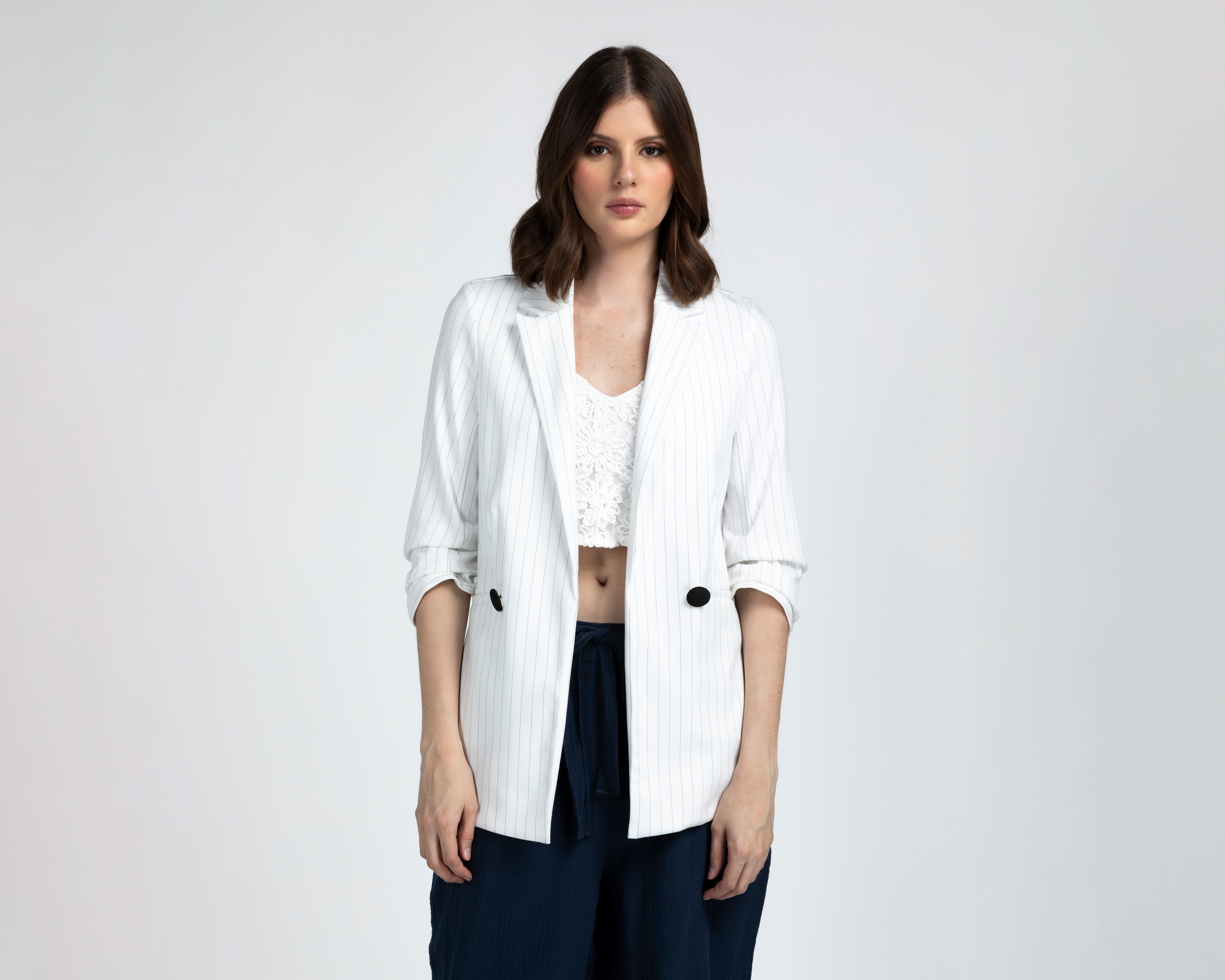Foto 2 pulgar | Foto 1 | Blazer Blanco Sahara para Mujer
