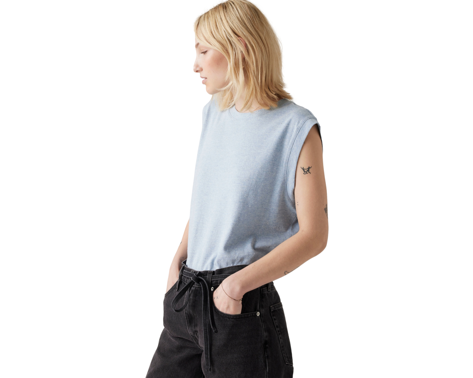 Foto 3 | Foto 3 | Playera Levi's sin Mangas para Mujer