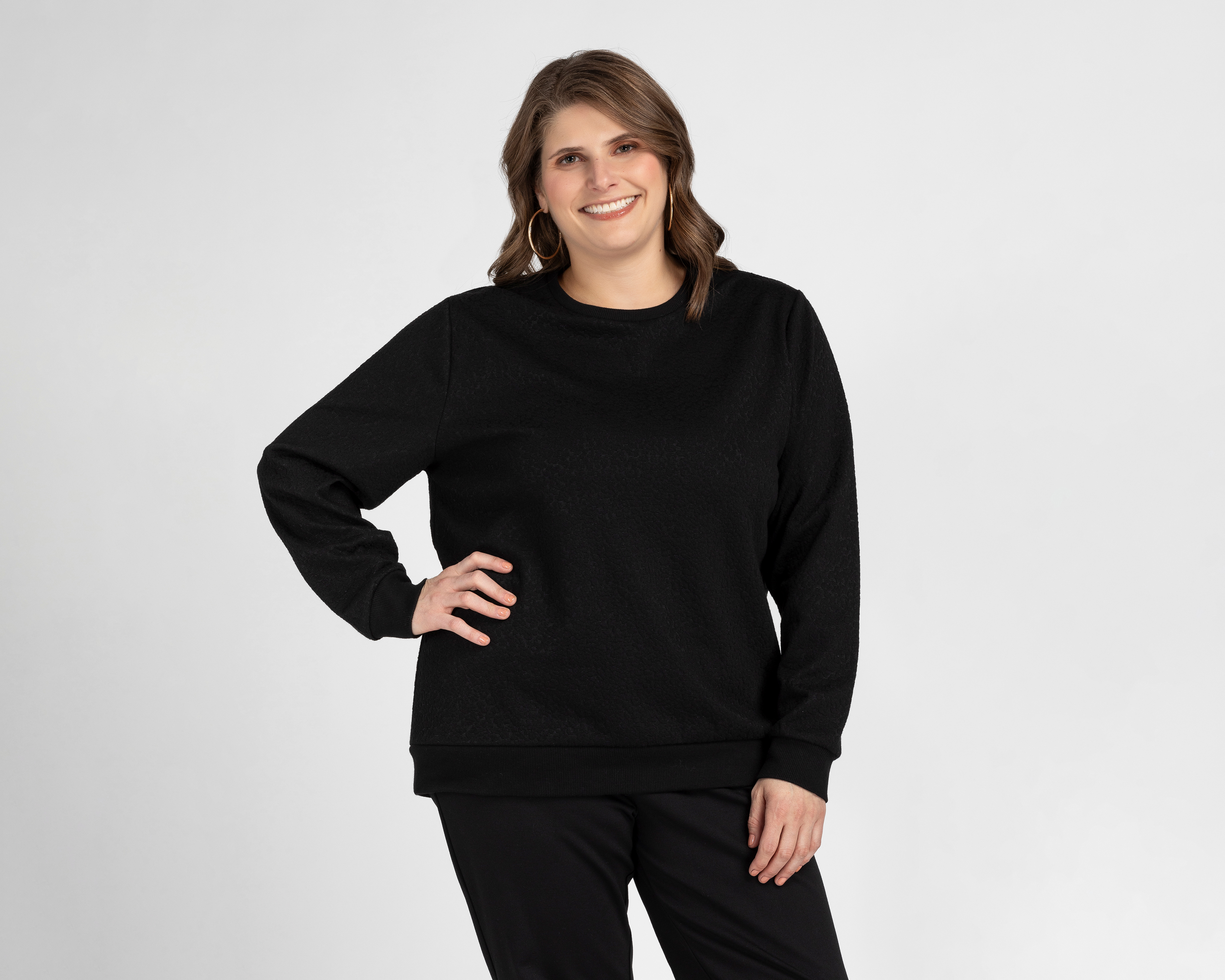 Foto 5 pulgar | Foto 4 | Sudadera Negra Sahara para Mujer