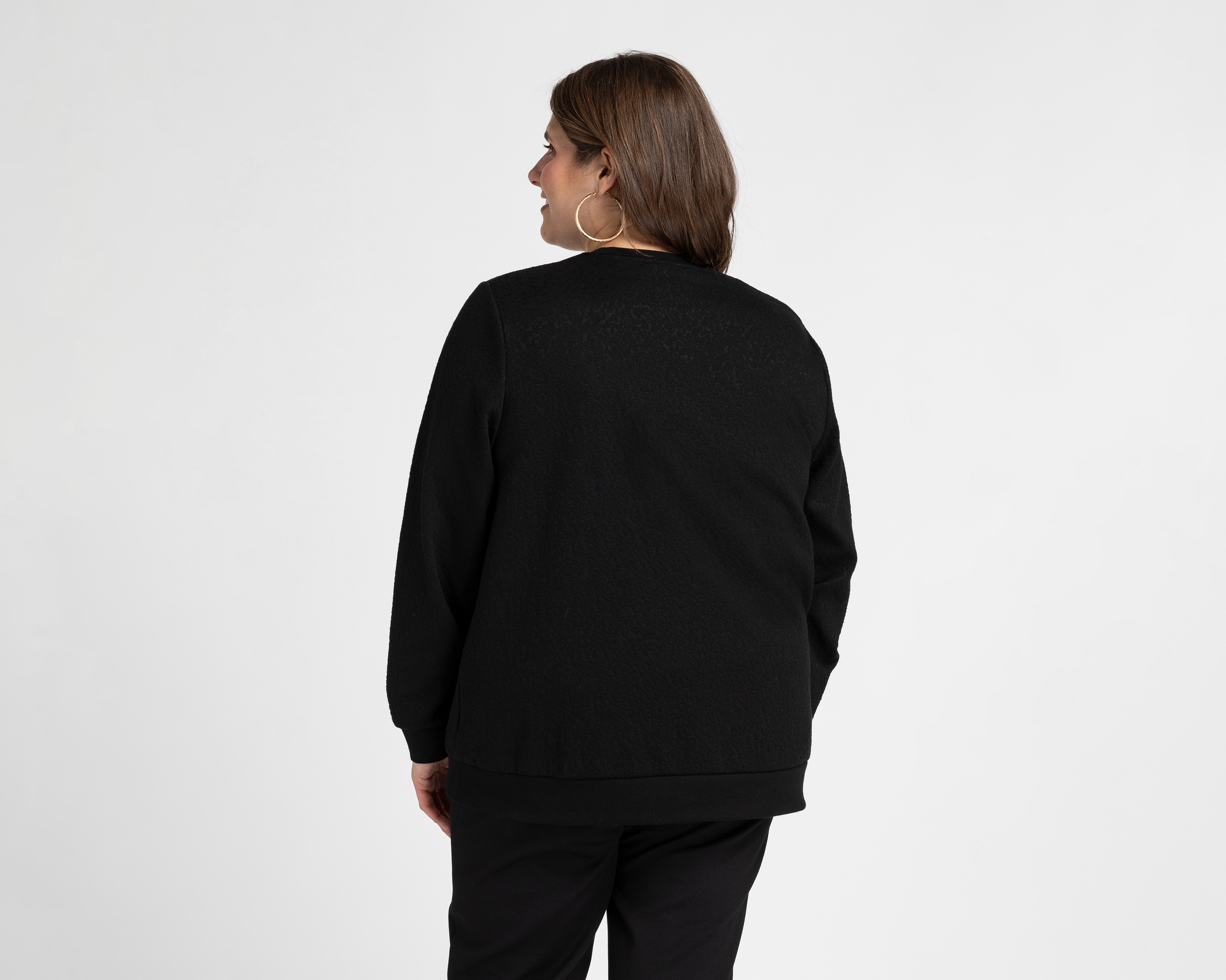 Foto 7 pulgar | Foto 6 | Sudadera Negra Sahara para Mujer