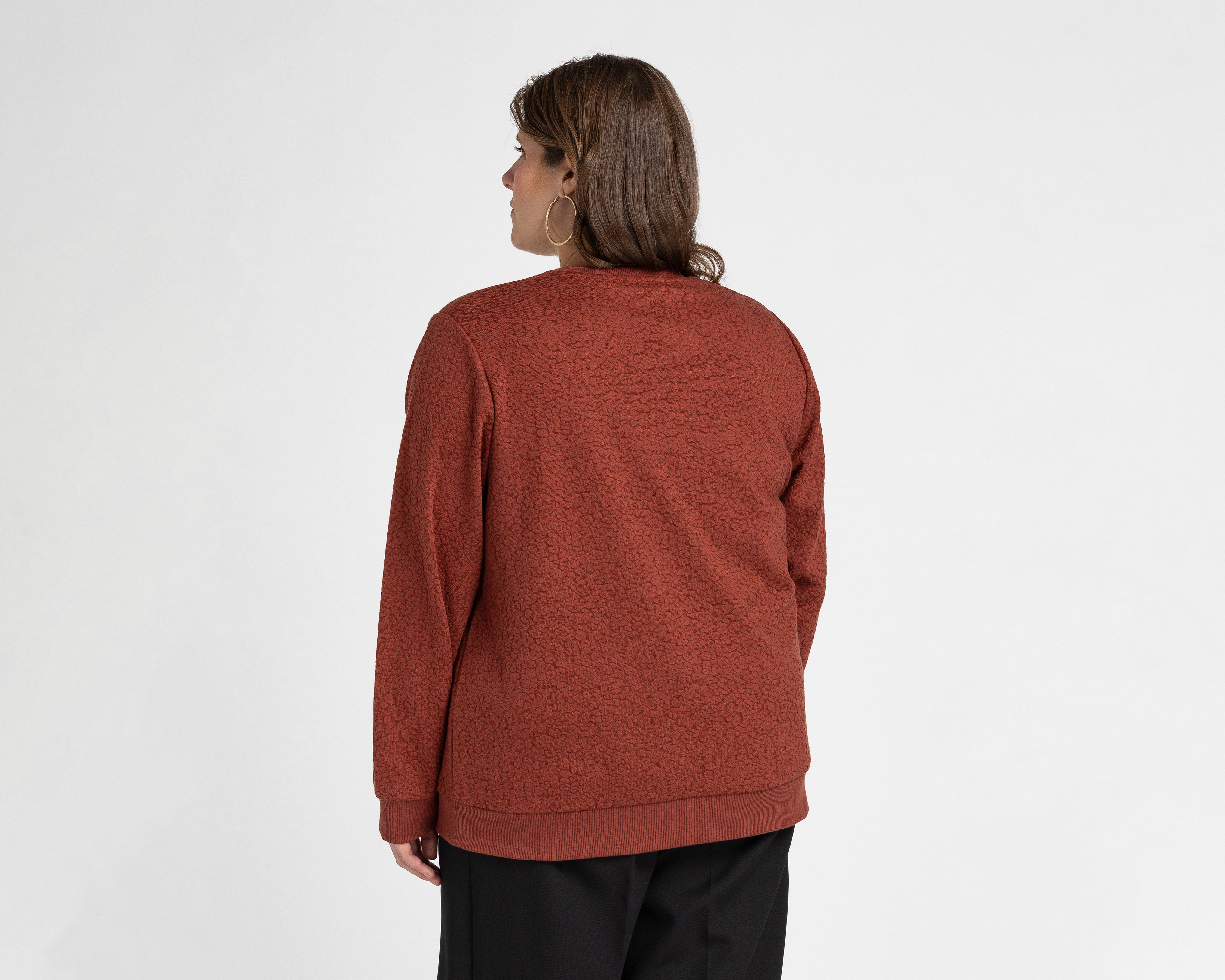 Foto 7 pulgar | Foto 6 | Sudadera Chedrón Sahara para Mujer