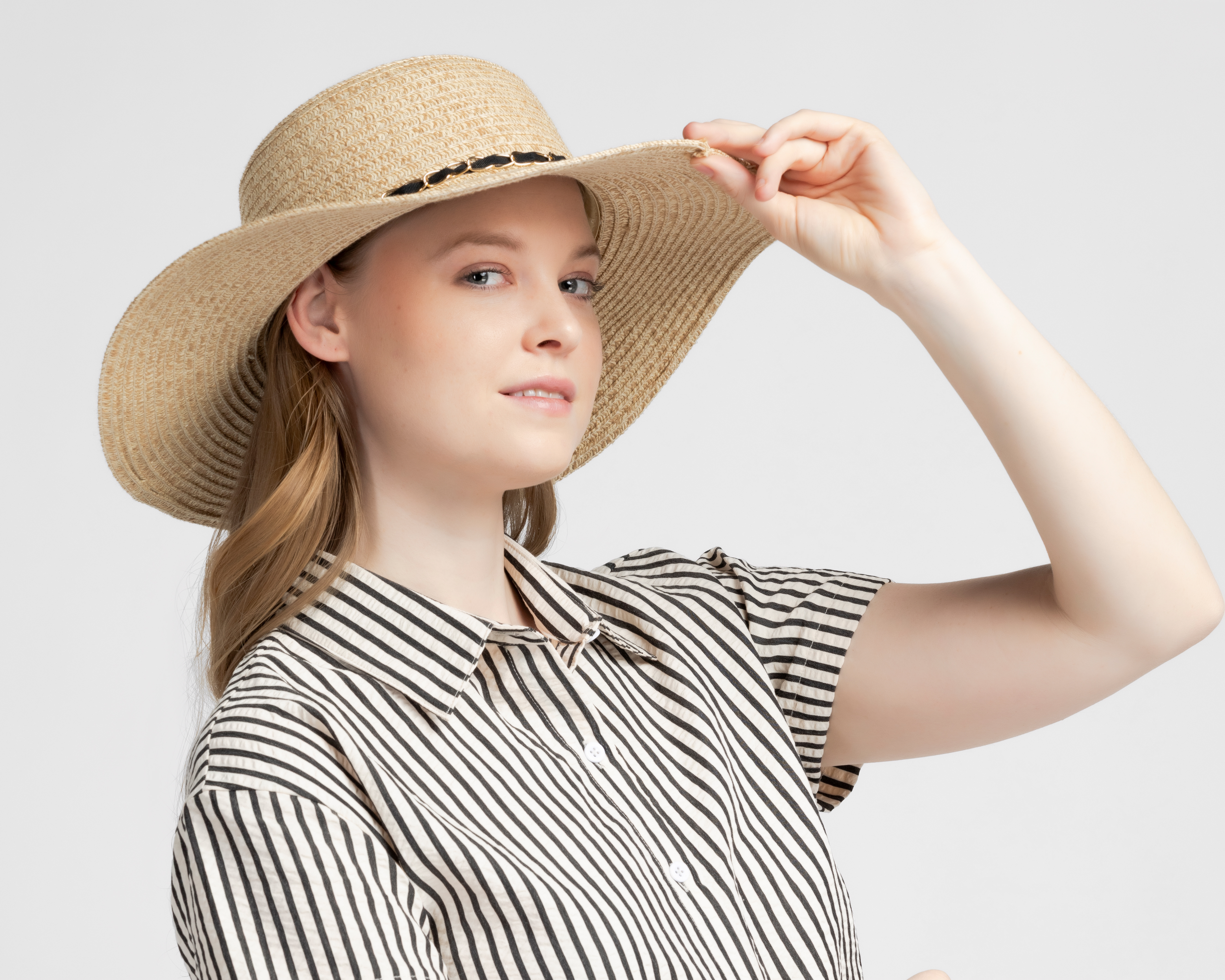 Foto 5 pulgar | Foto 4 | Sombrero de Playa Jennifer Lopez de Paja