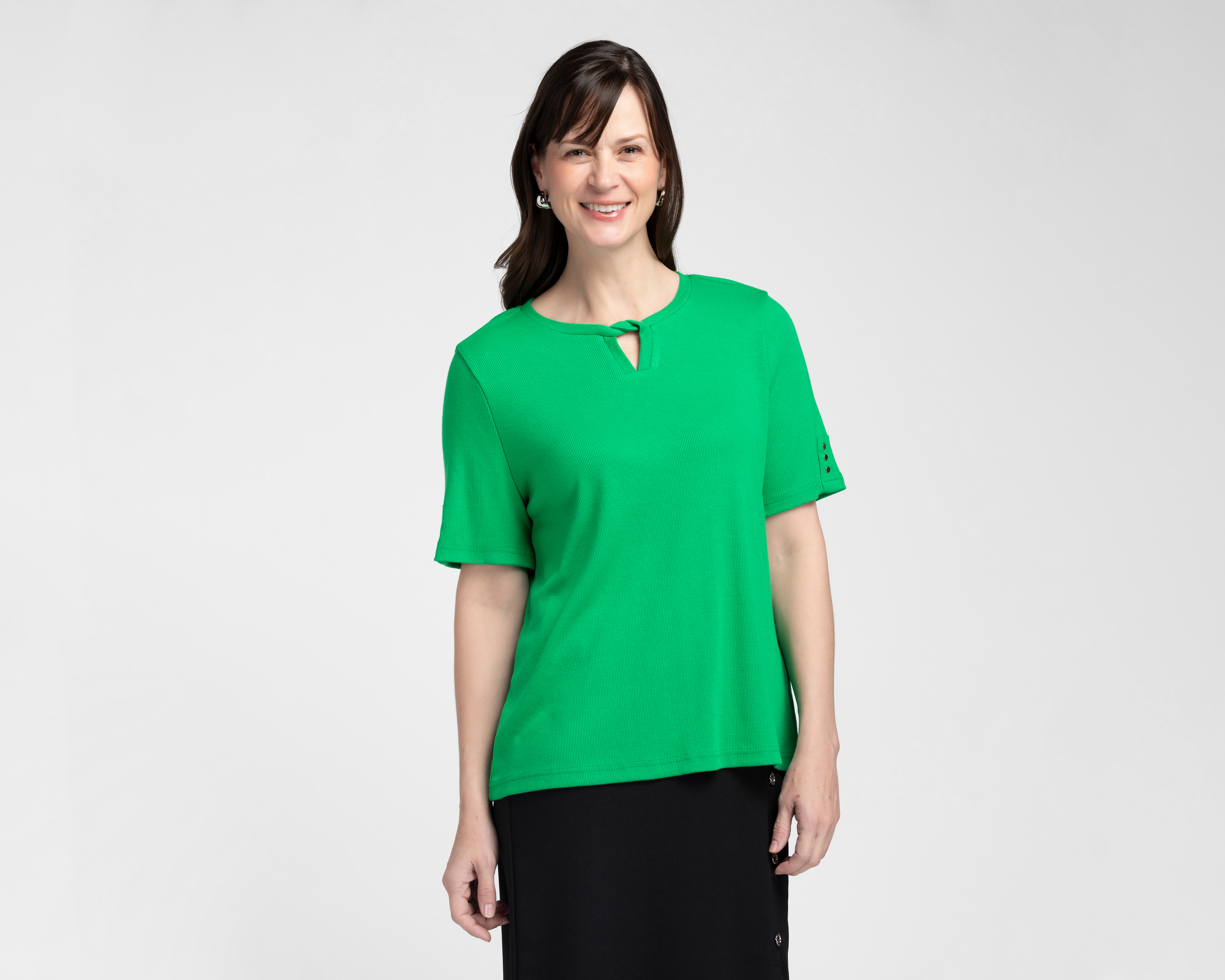 Foto 2 pulgar | Foto 1 | Blusa Lady Sun Manga Corta Verde para Mujer