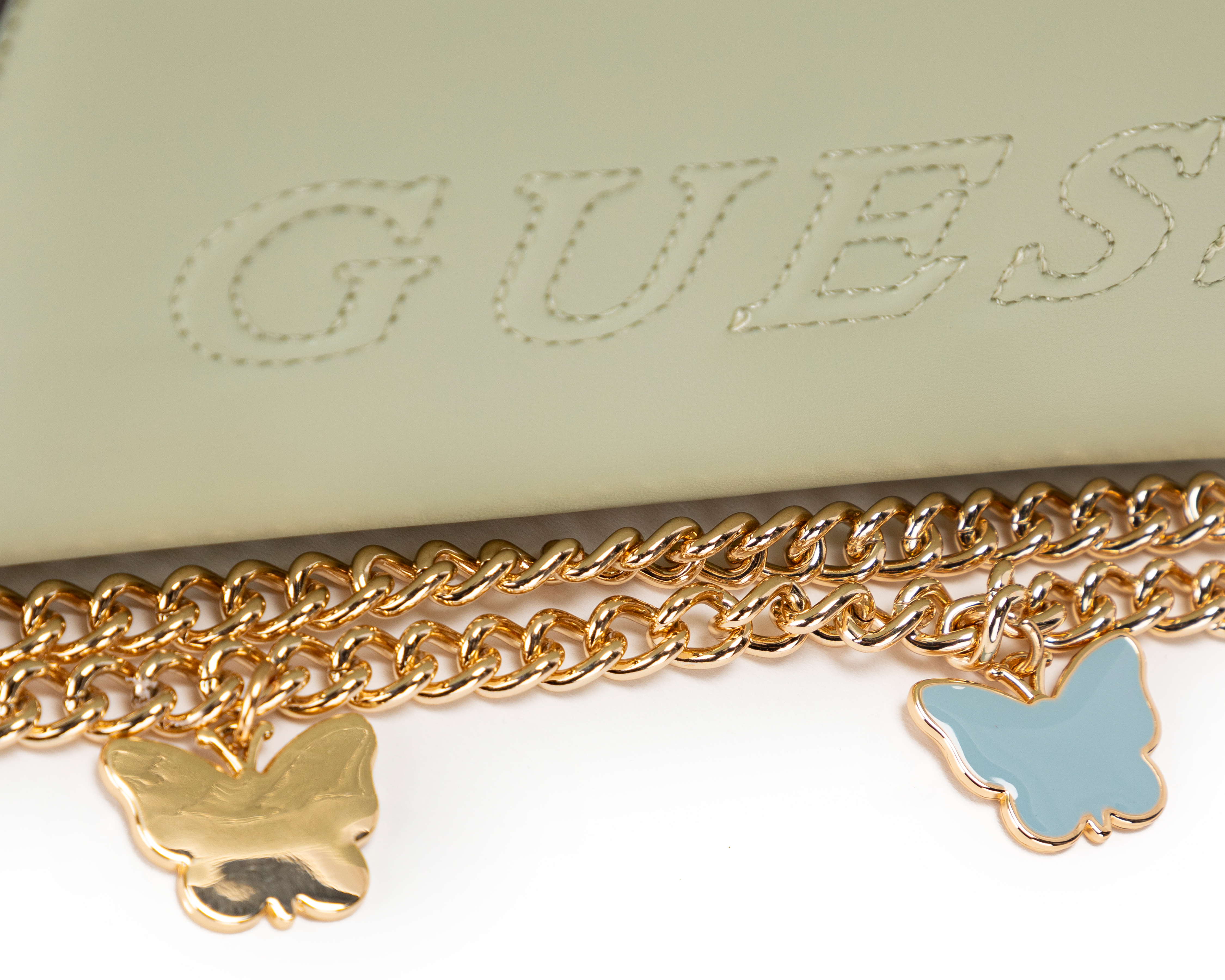 Foto 6 pulgar | Foto 5 | Cartera para Mujer Guess con Correa
