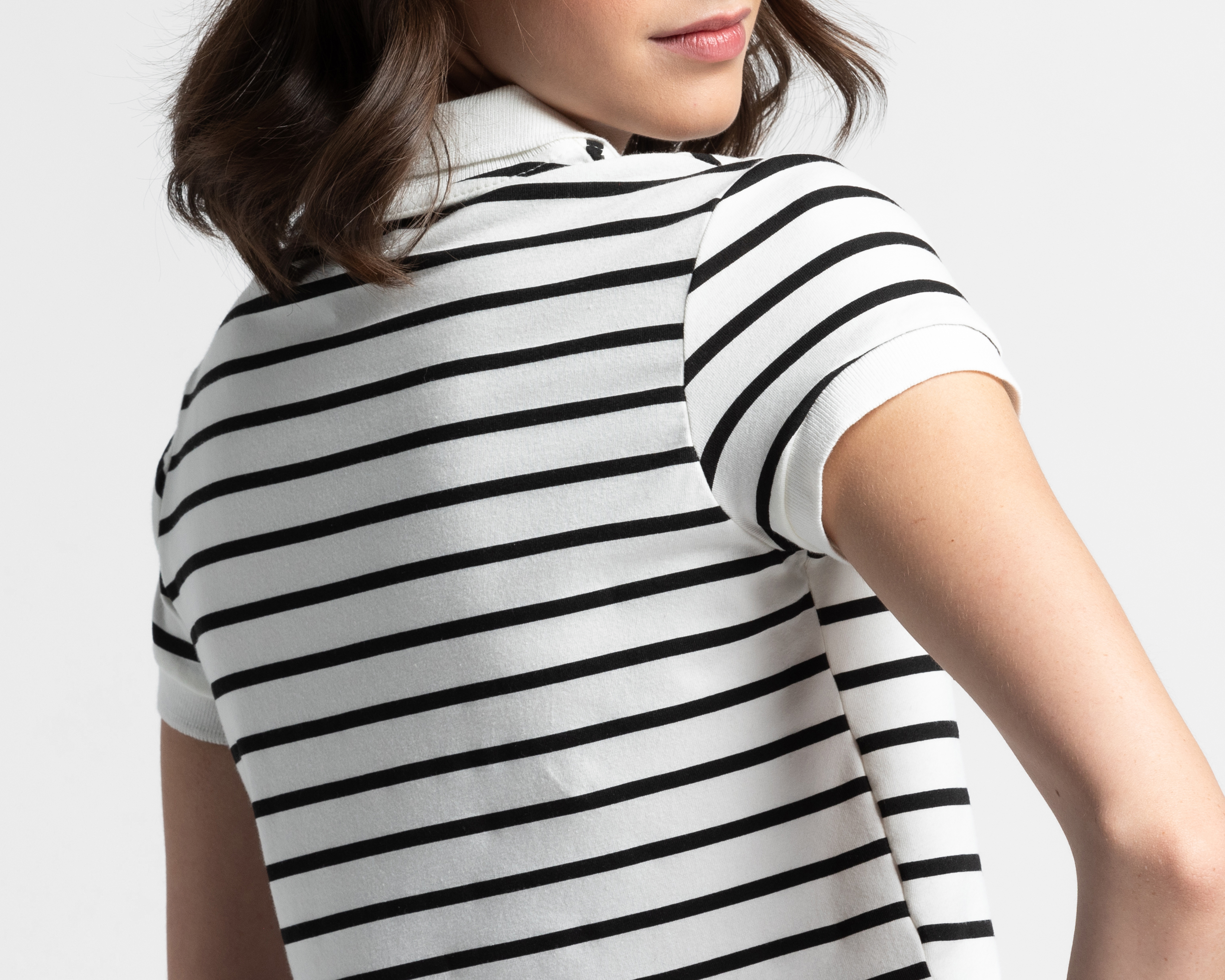 Foto 6 pulgar | Foto 5 | Playera Polo Refill Manga Corta Blanca Juvenil