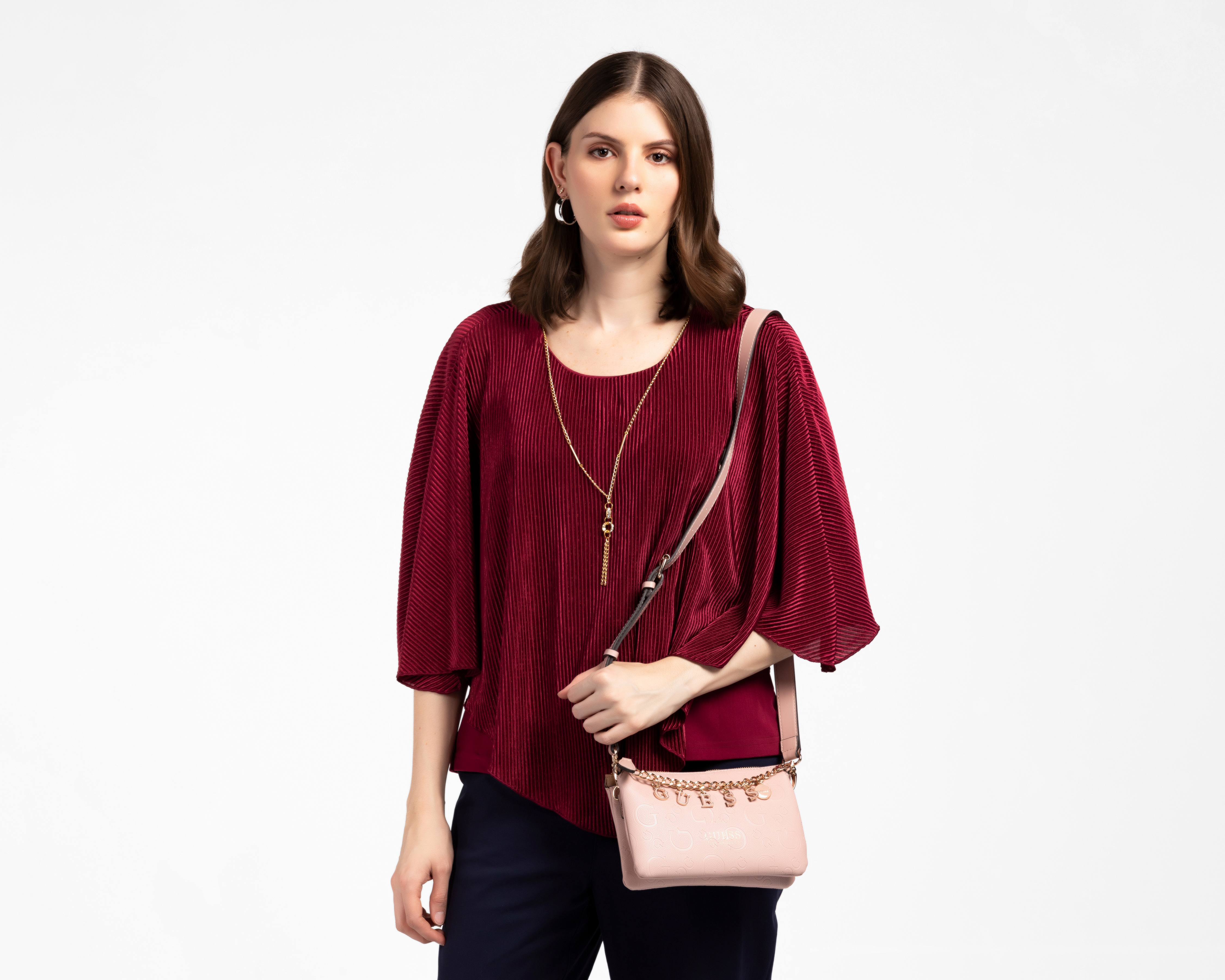 Foto 6 pulgar | Foto 5 | Bolsa Cruzada Guess Amaranthta con Monedero