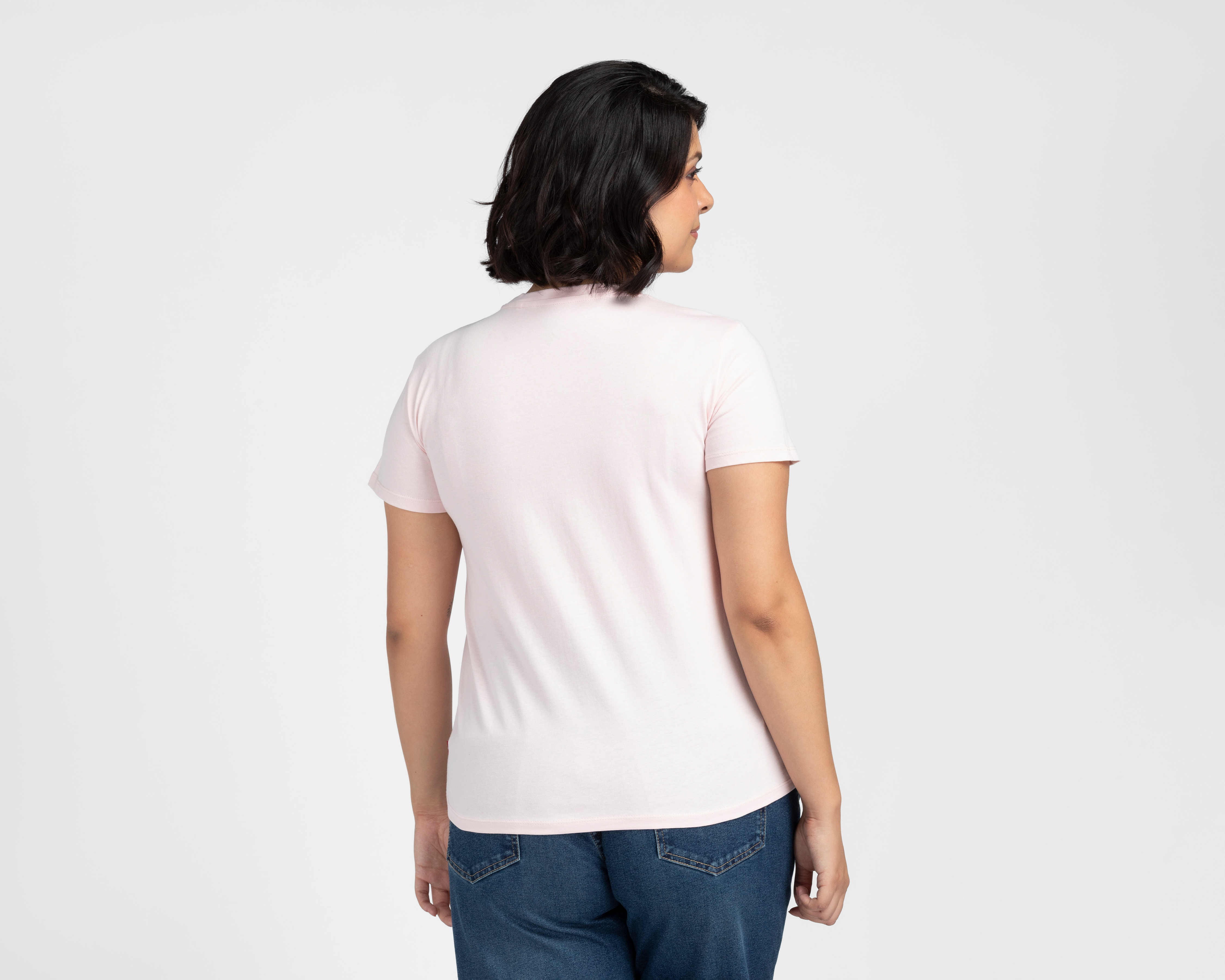 Foto 4 pulgar | Foto 3 | Playera Levi's Estampada para Mujer