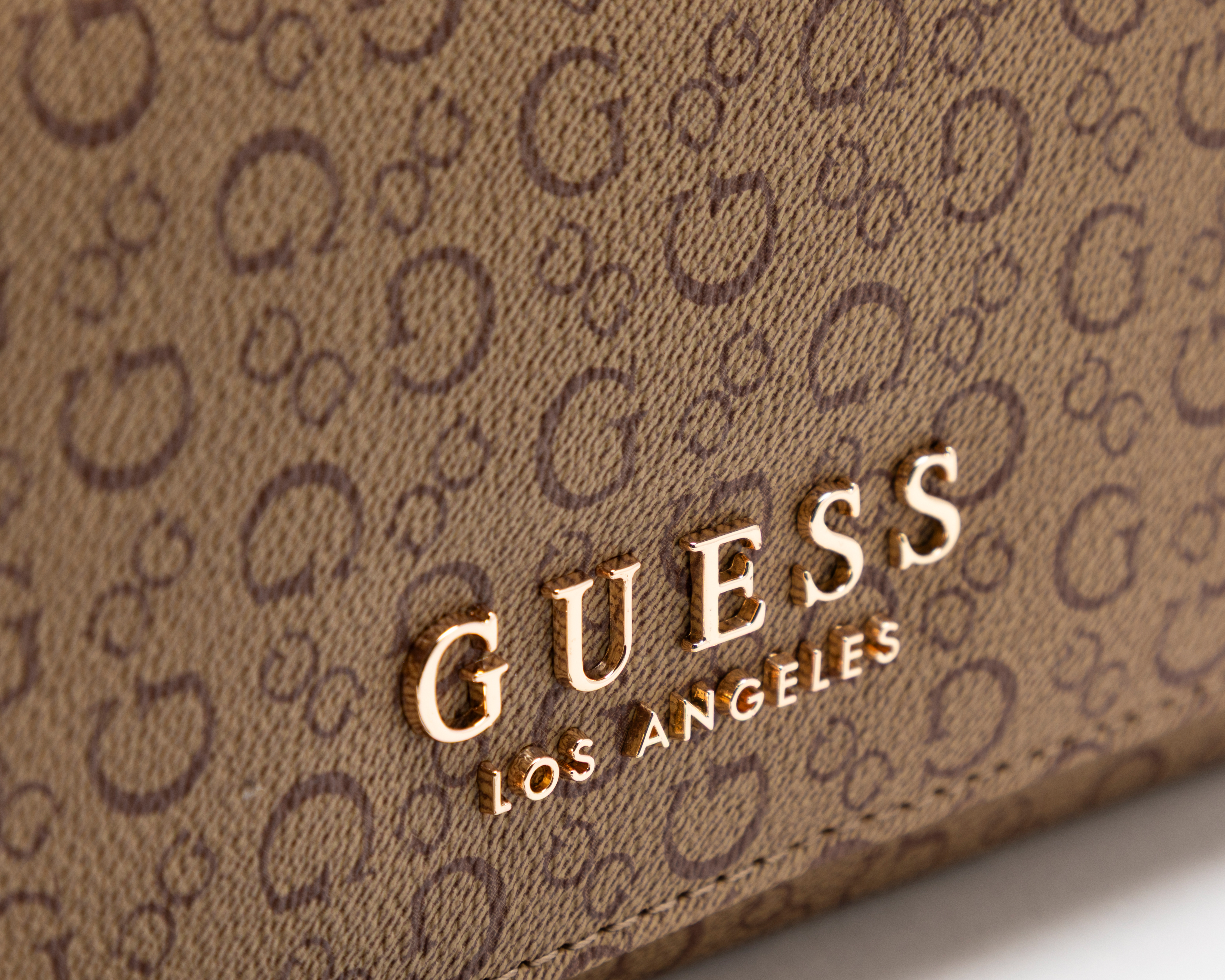 Foto 6 pulgar | Foto 5 | Cartera para Mujer Guess Estampada