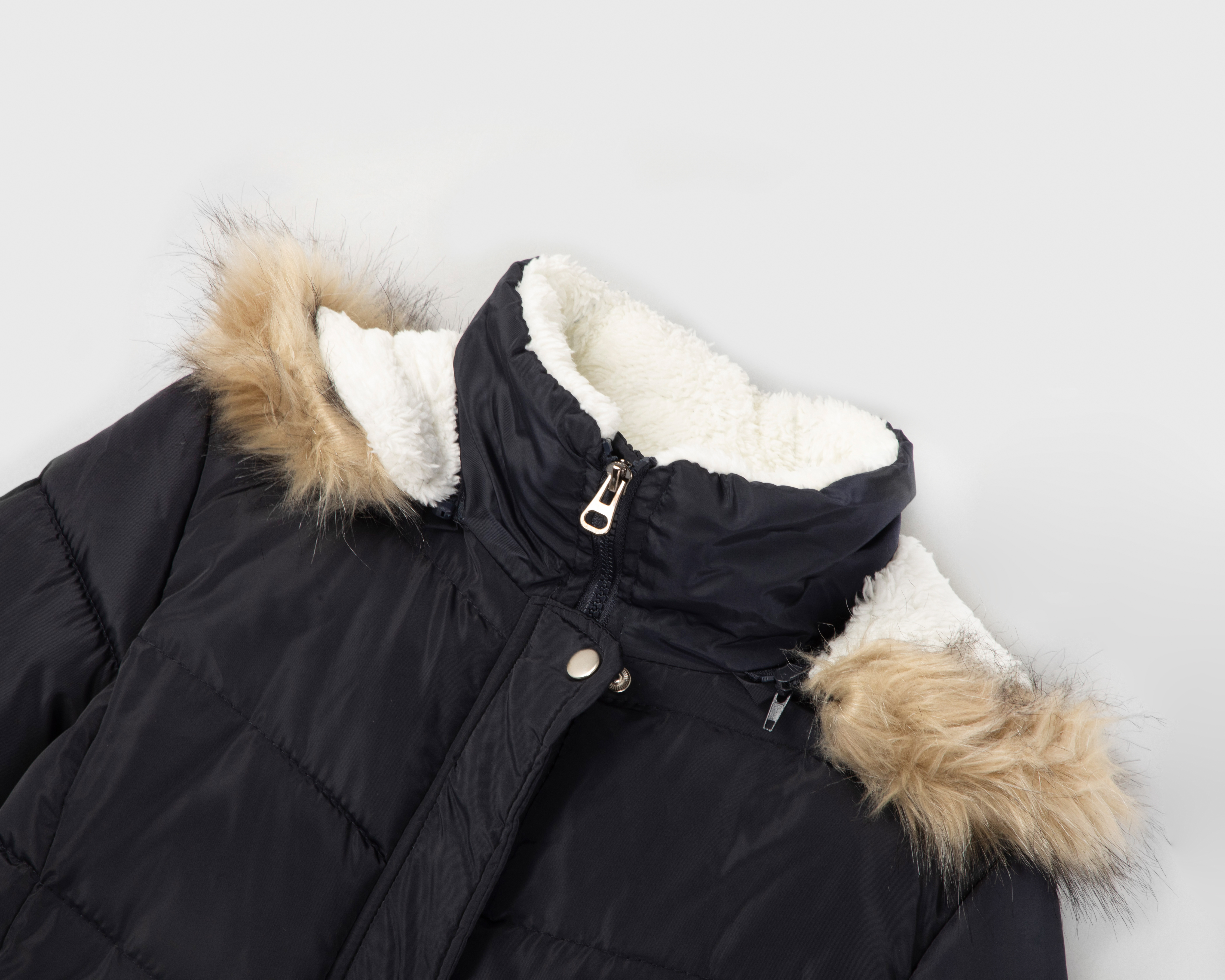 Foto 4 pulgar | Foto 3 | Chamarra Capitonada York Team Polo Club para Mujer