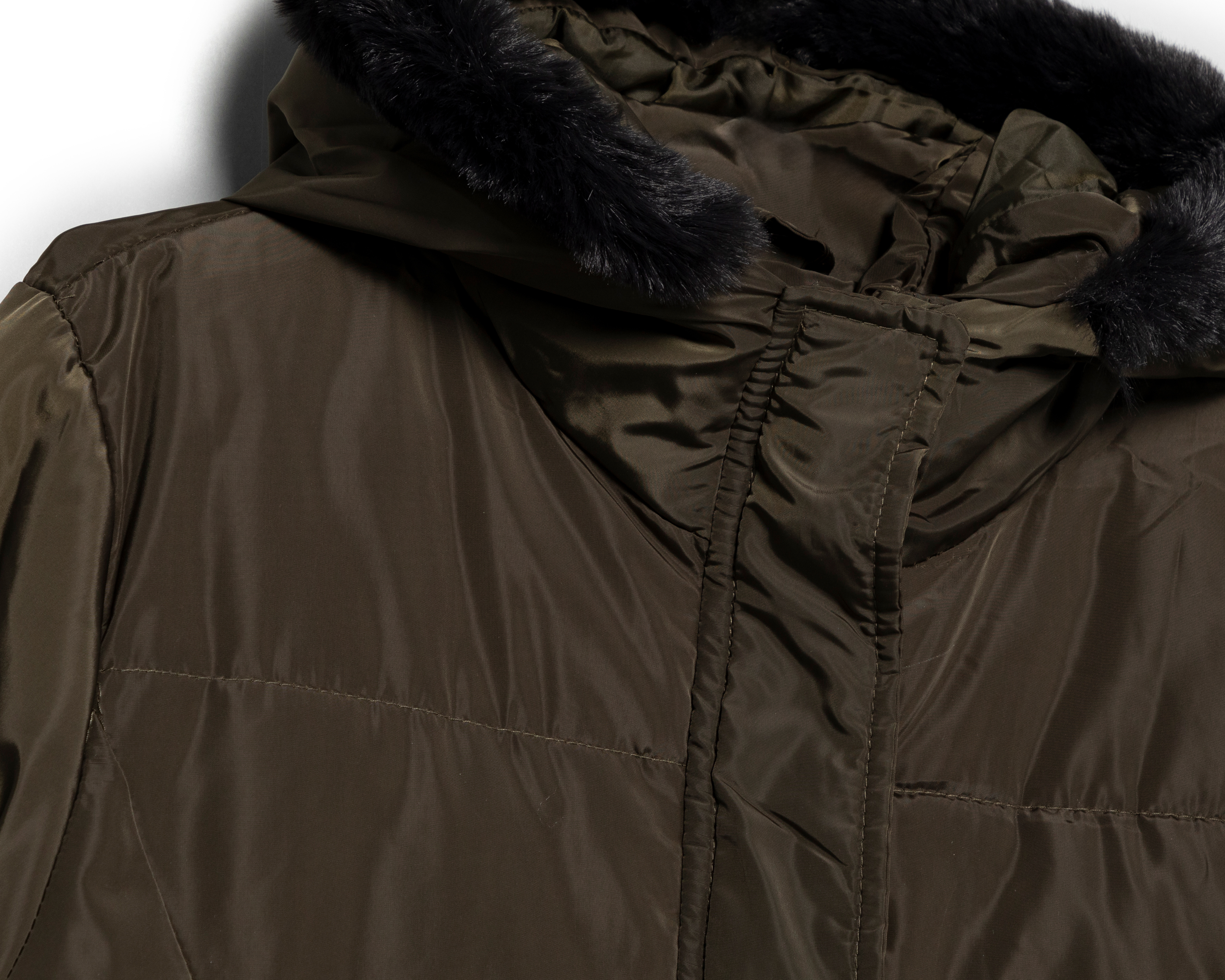 Foto 4 pulgar | Foto 3 | Chamarra Capitonada York Team Polo Club para Mujer