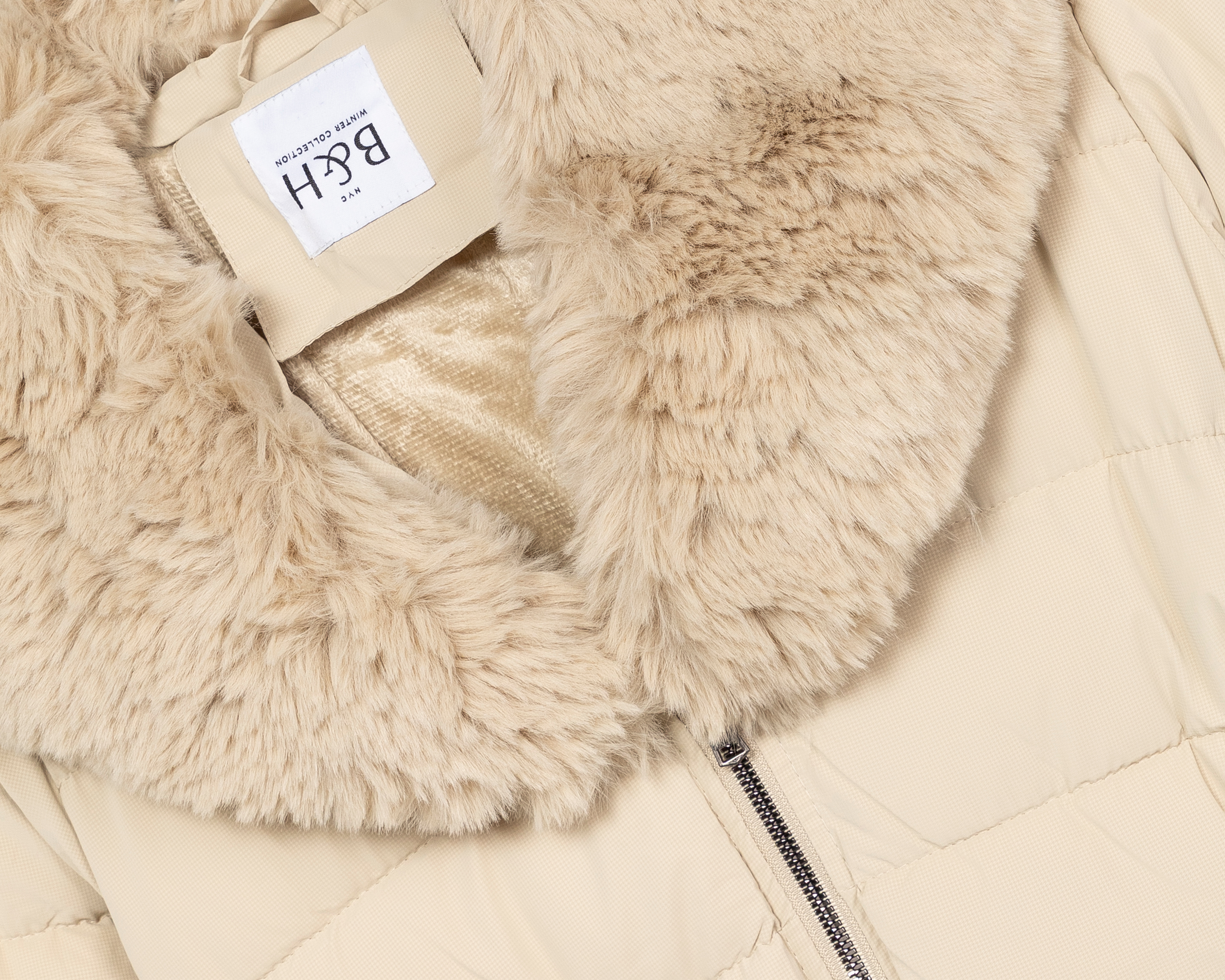 Foto 4 pulgar | Foto 3 | Chamarra Capitonada B&H para Mujer