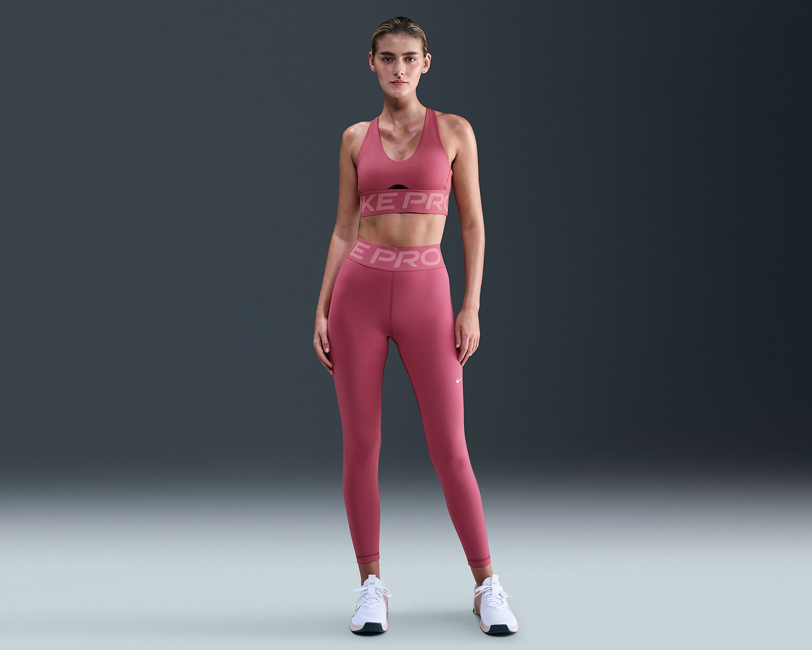 Foto 2 pulgar | Foto 1 | Leggings Deportivos Nike Pro Sculpt para Mujer