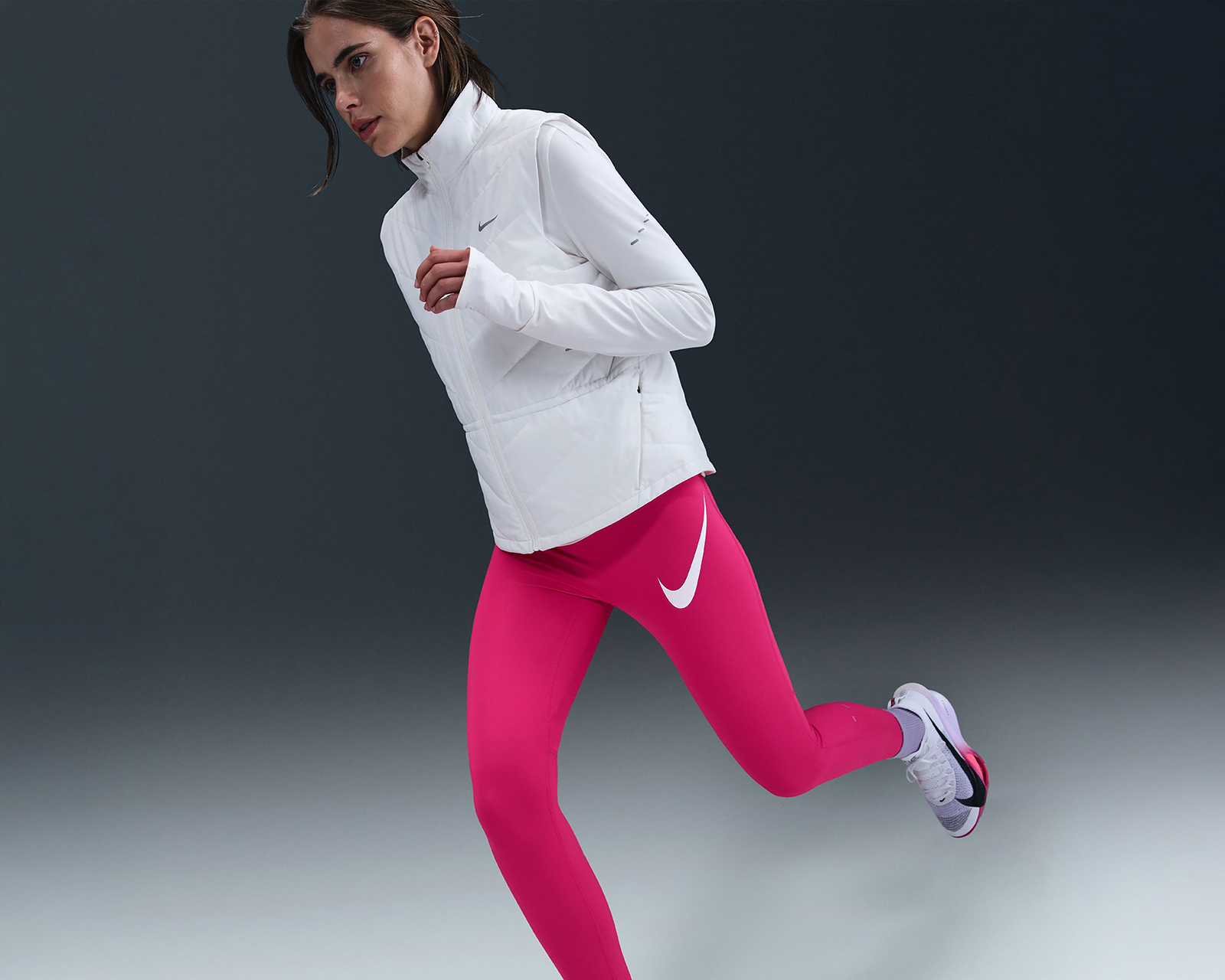 Foto 4 pulgar | Foto 3 | Leggings para Correr Nike Tempo Swoosh Run para Mujer