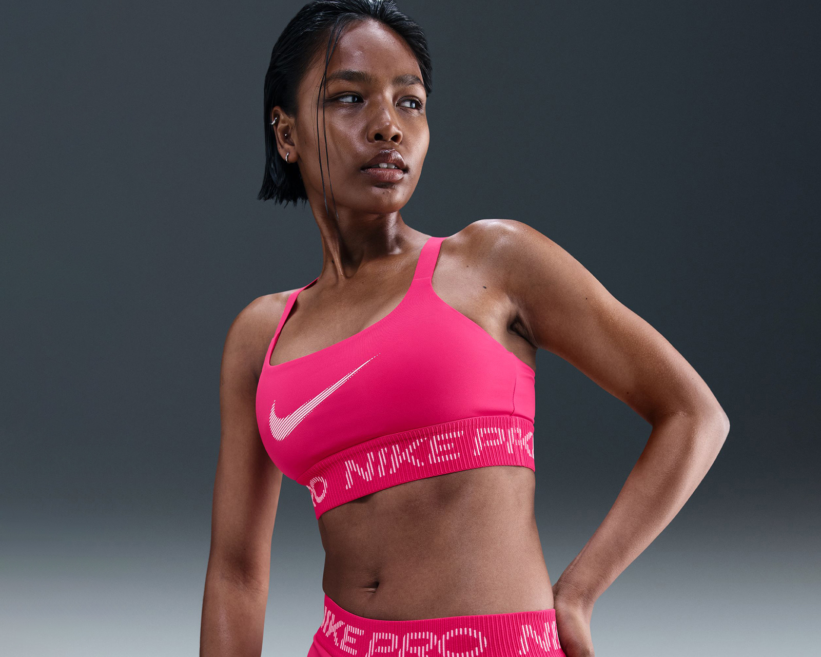 Foto 4 pulgar | Foto 3 | Top Deportivo Nike Pro Dri-Fit para Mujer