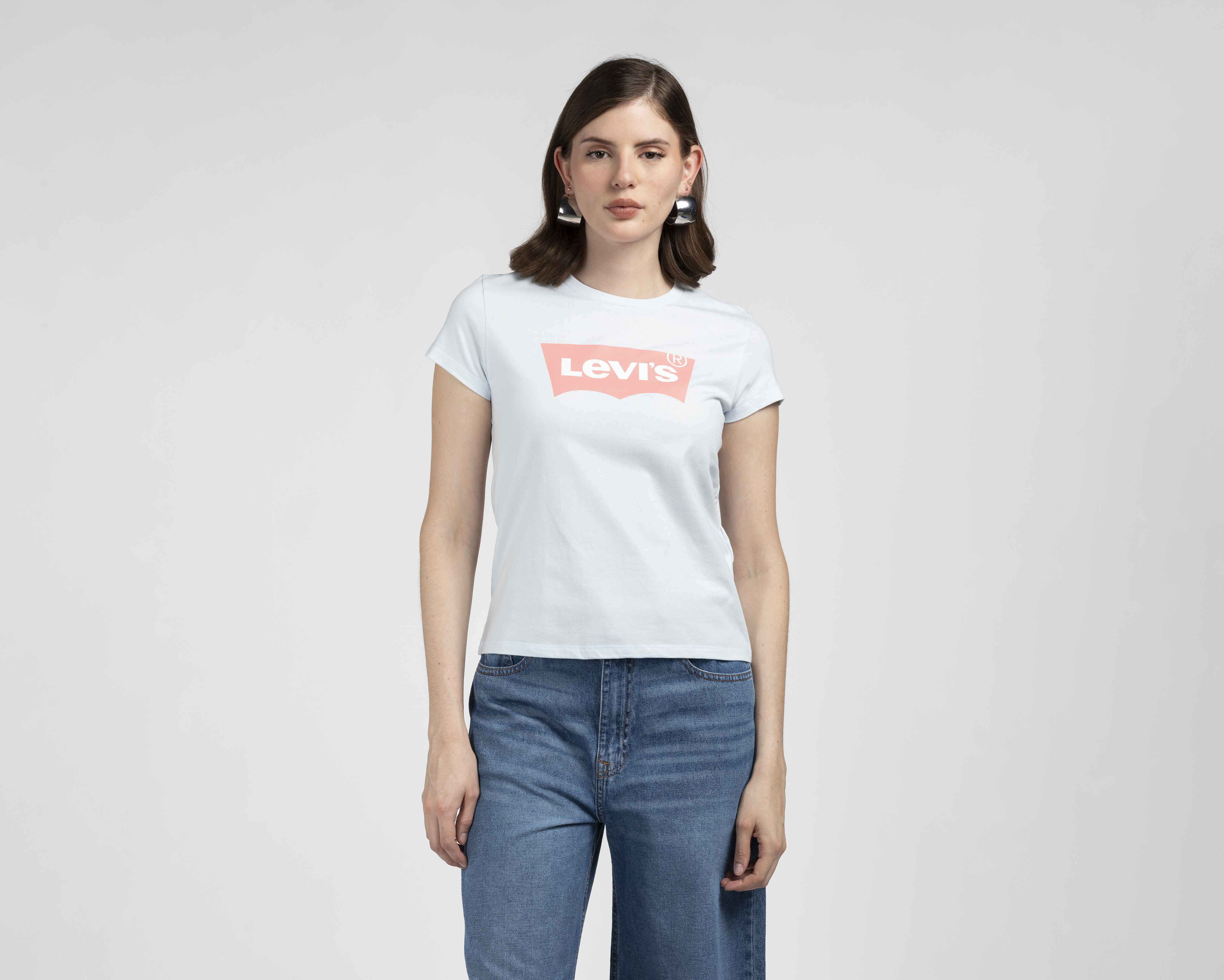 Foto 2 pulgar | Foto 1 | Playera Levi's Azul para Mujer